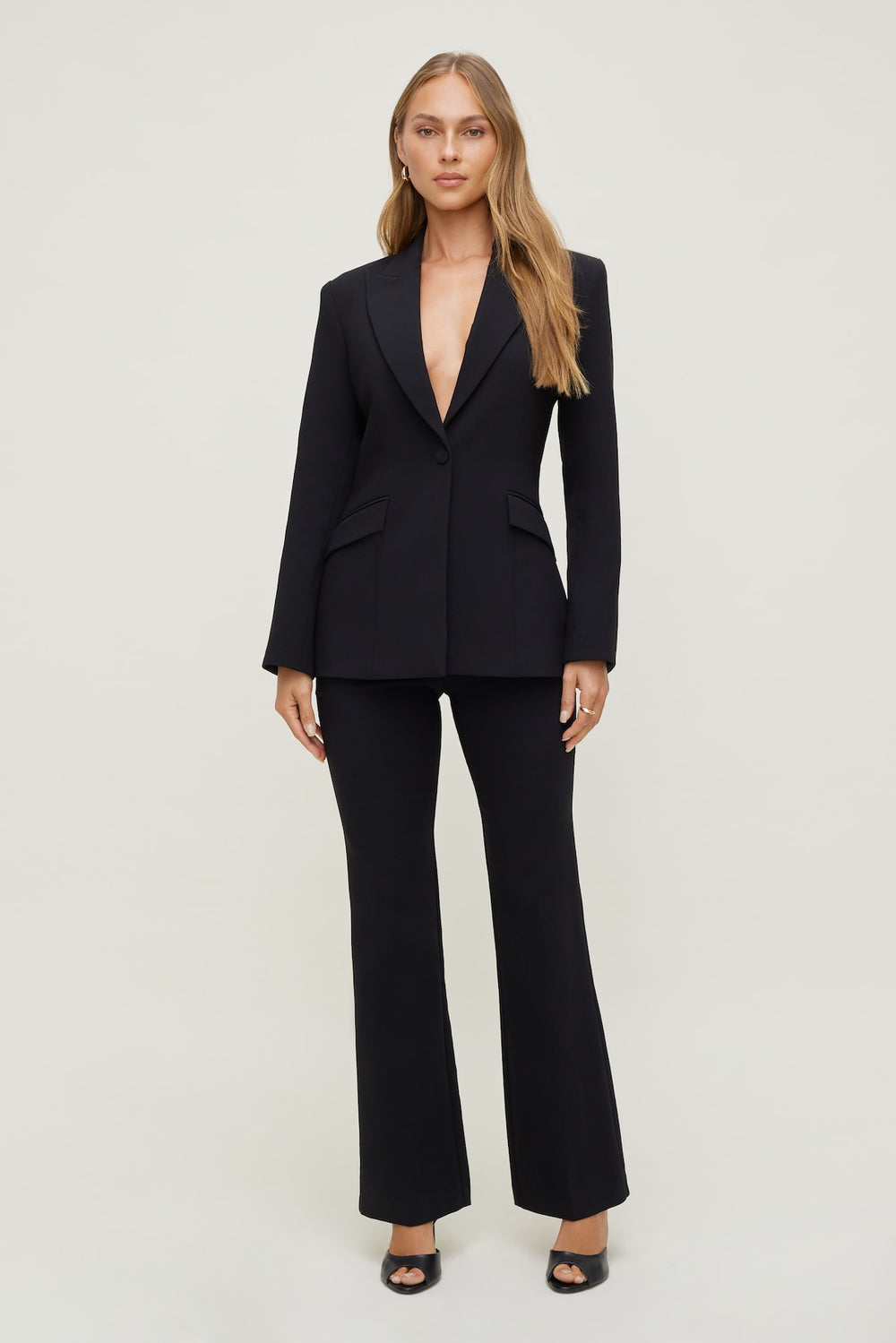 Dynamite Store | Anna Cinched Blazer BLACK