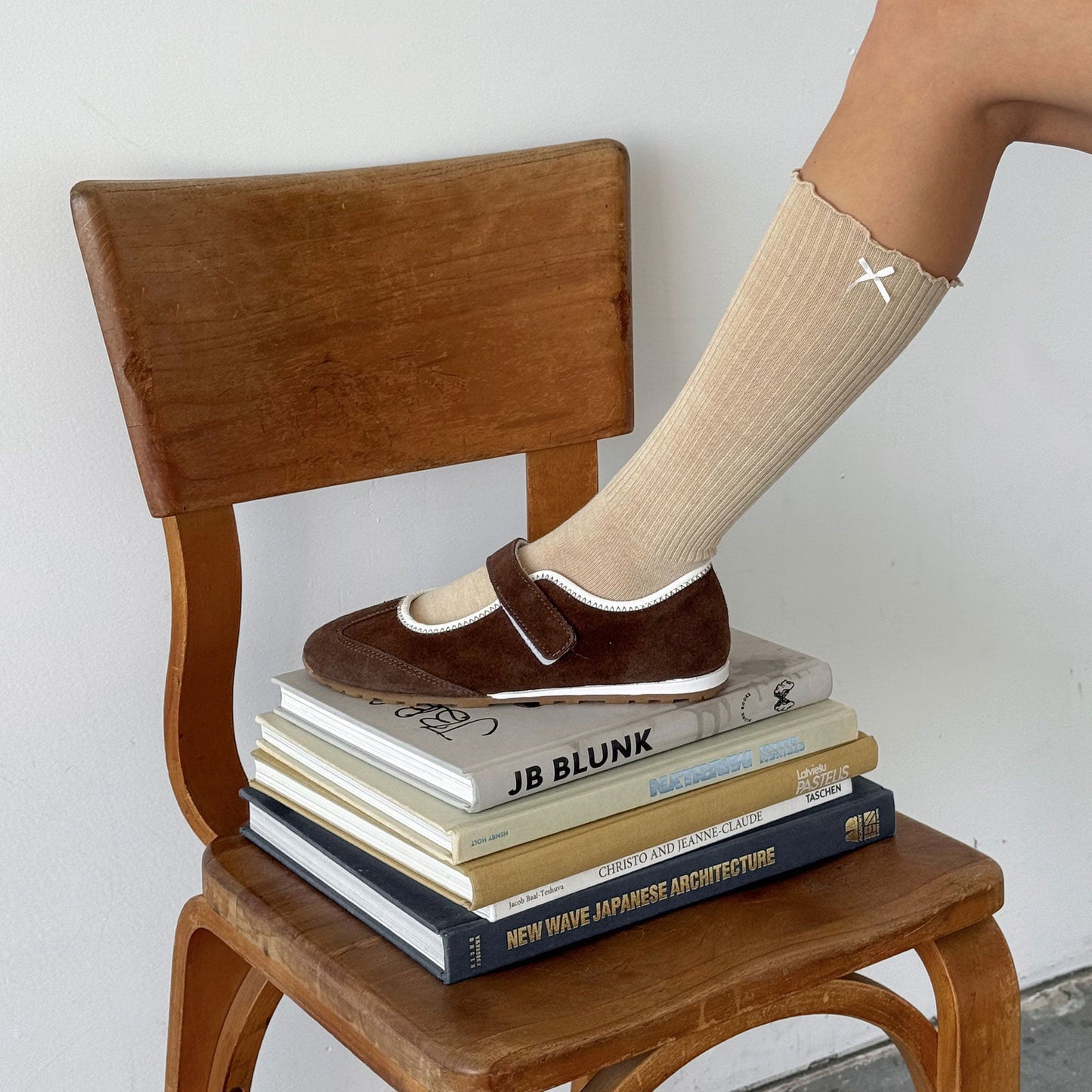 Dolce Vita Sofya Dk Brown Suede Sneakers
