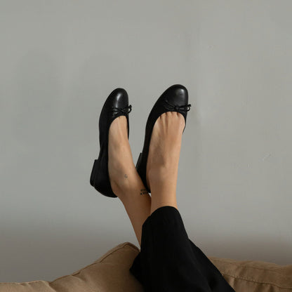 Dolce Vita Ritla Black Leather Ballet Flats