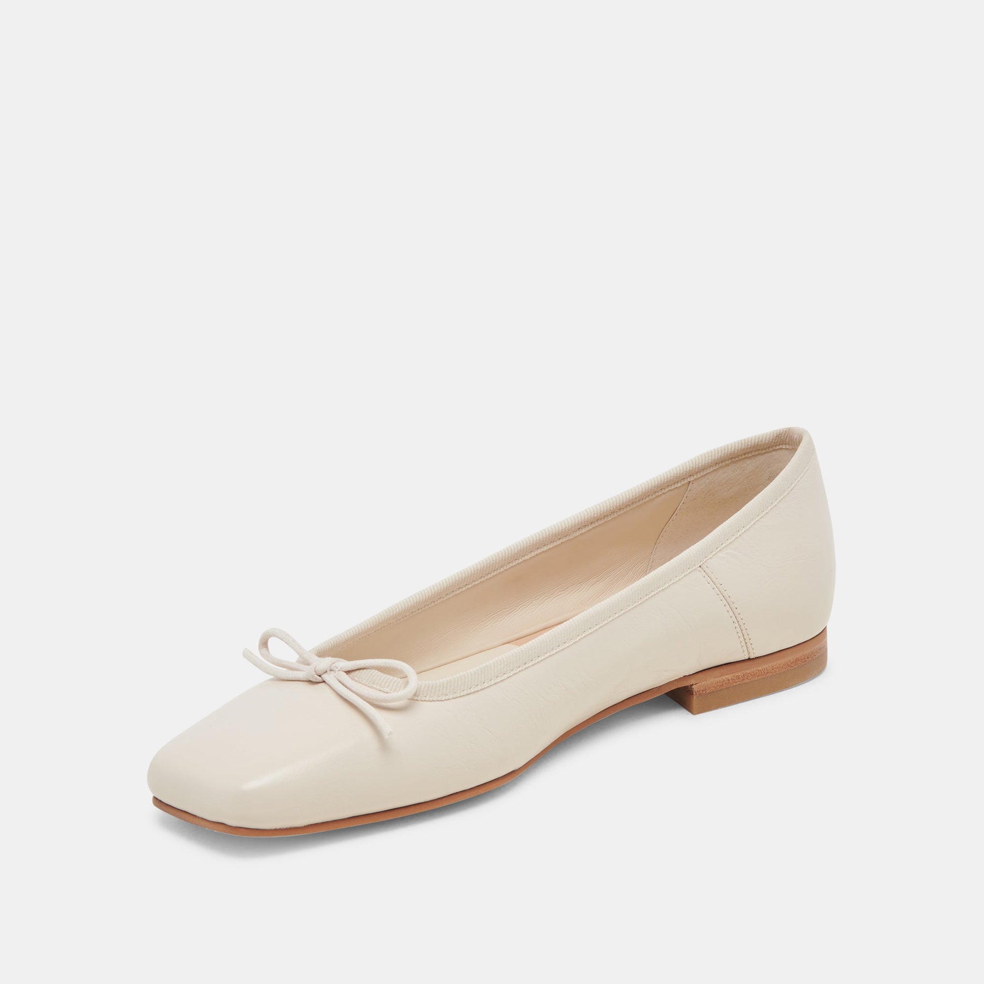 Dolce Vita Anisa Ballet Flats CREME CRINKLE PATENT