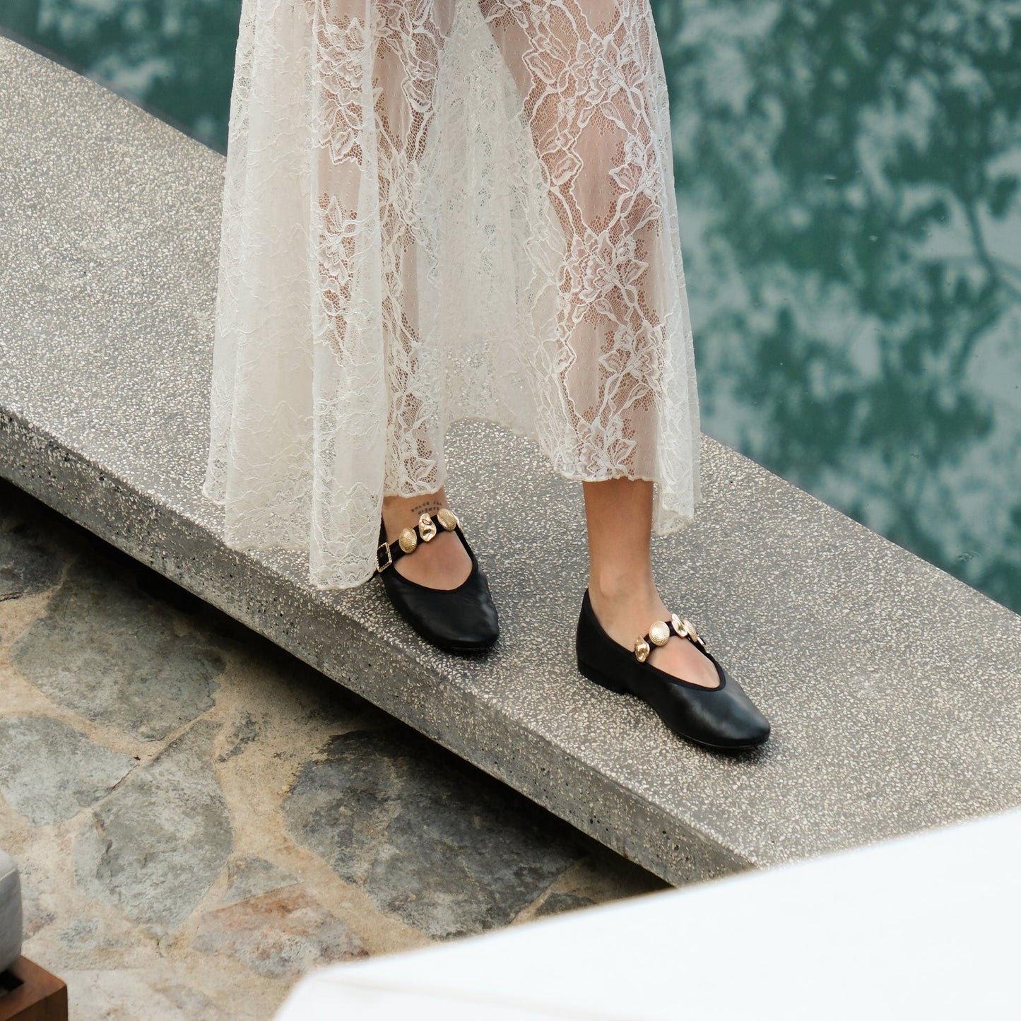 Dolce Vita Relan Black Leather Ballet Flats