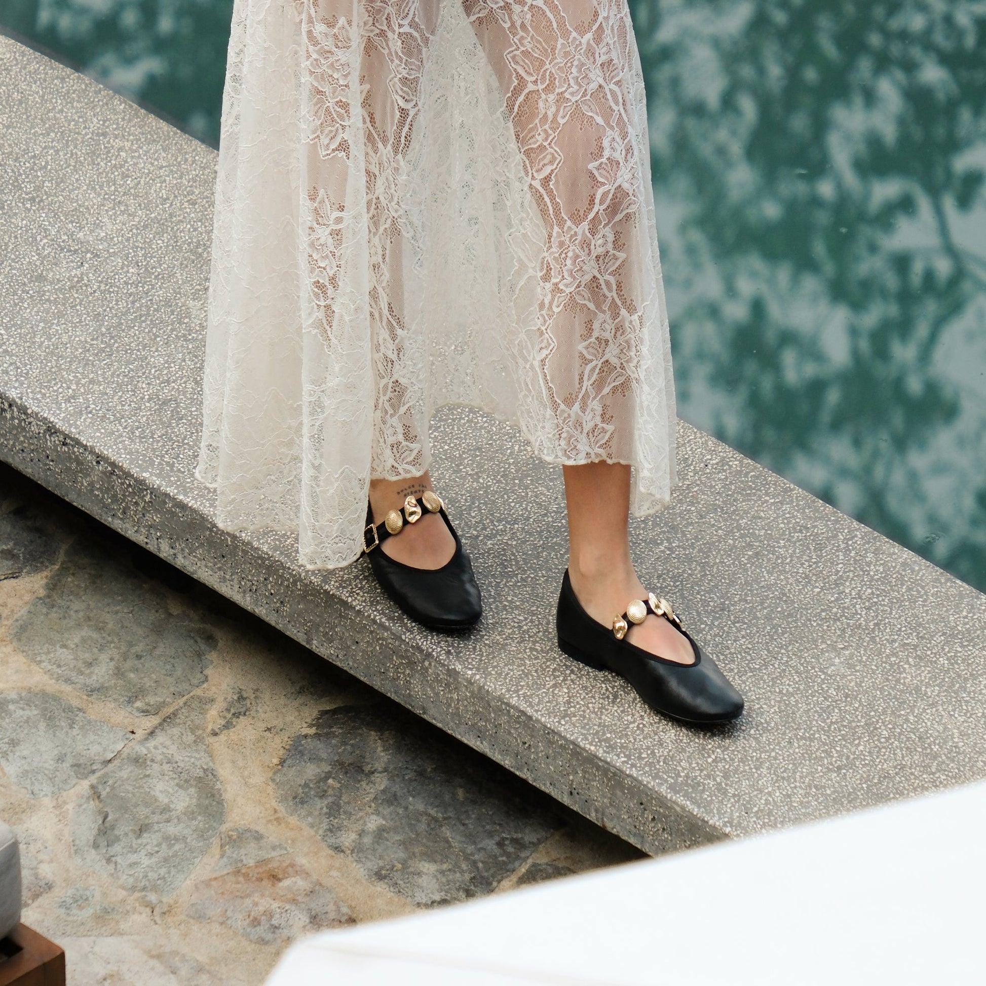 Dolce Vita Relan Black Leather Ballet Flats