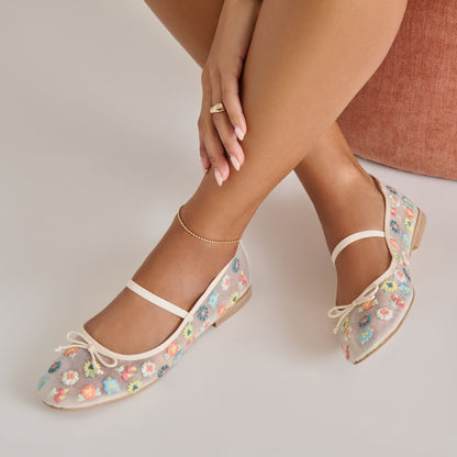 Dolce Vita CADEL FLORAL BALLET FLATS IVORY FLORAL MESH