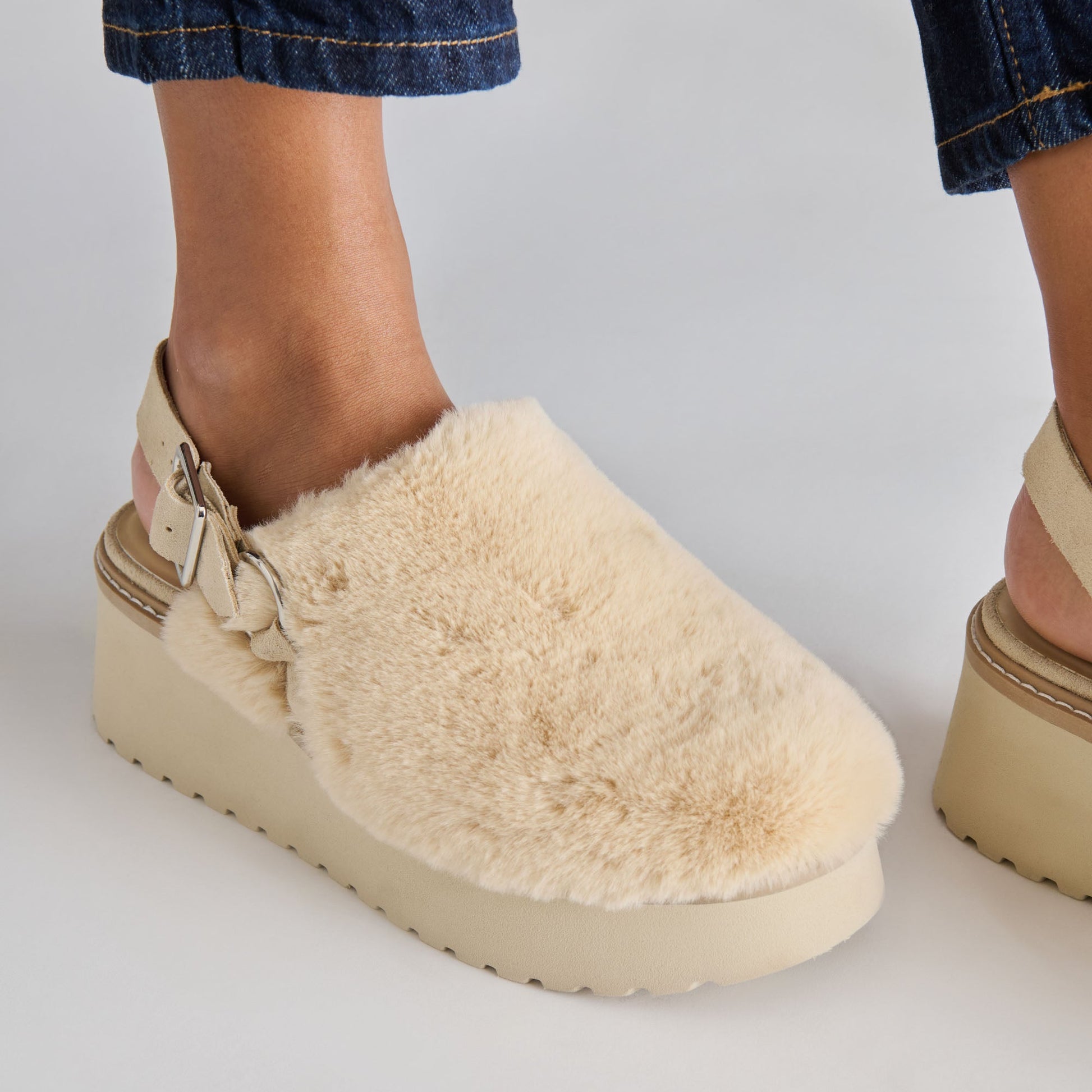 Dolce Vita Lansy Natural Plush Flats