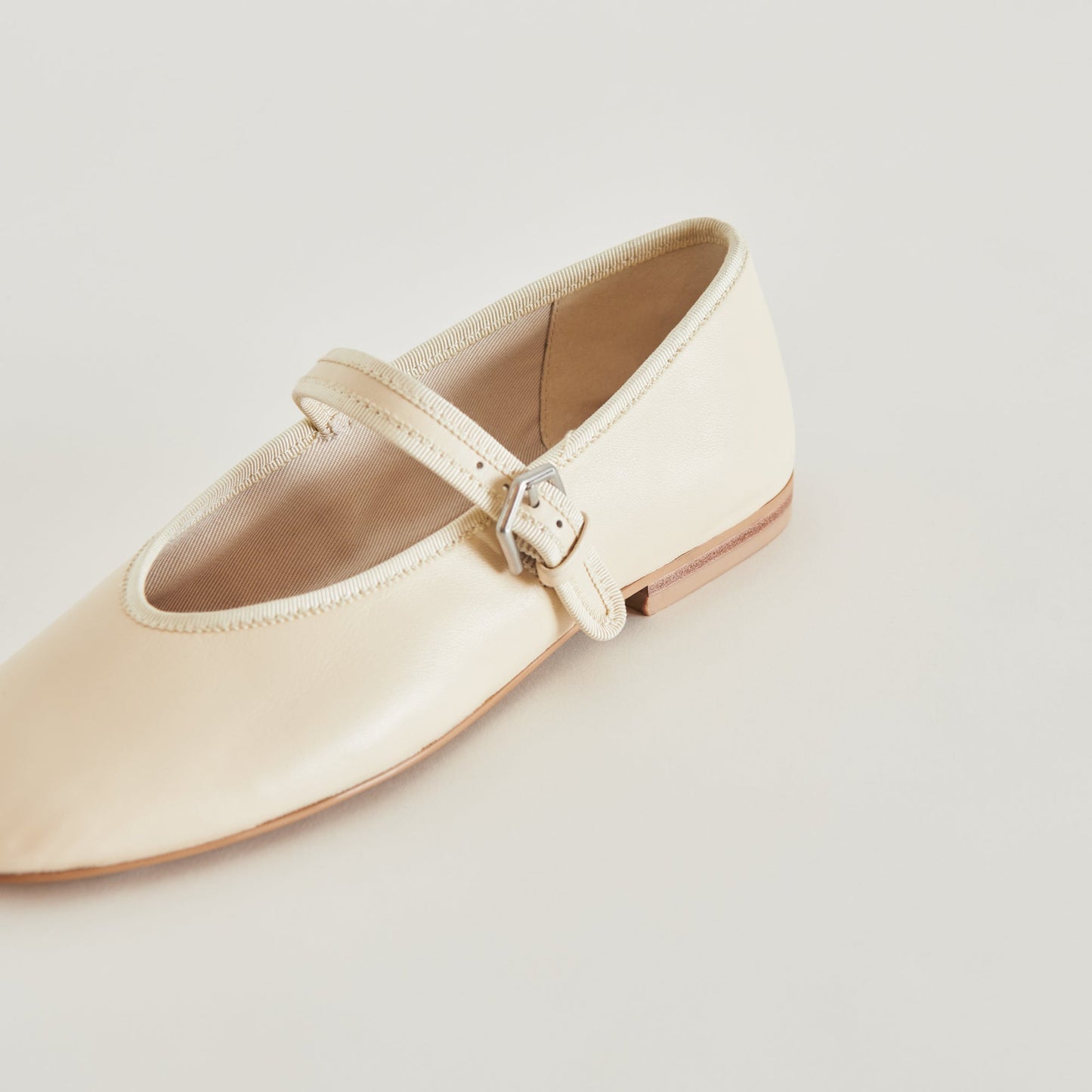 Dolce Vita ROSLYN BALLET FLATS CREME LEATHER