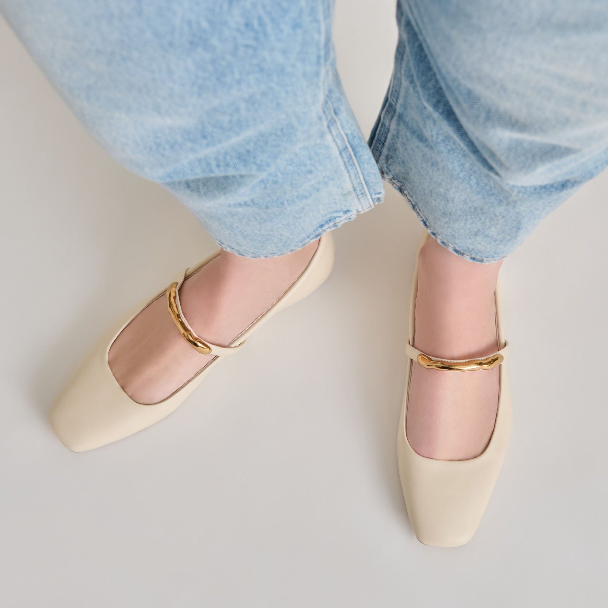 Dolce Vita RADYA BALLET FLATS CREME LEATHER