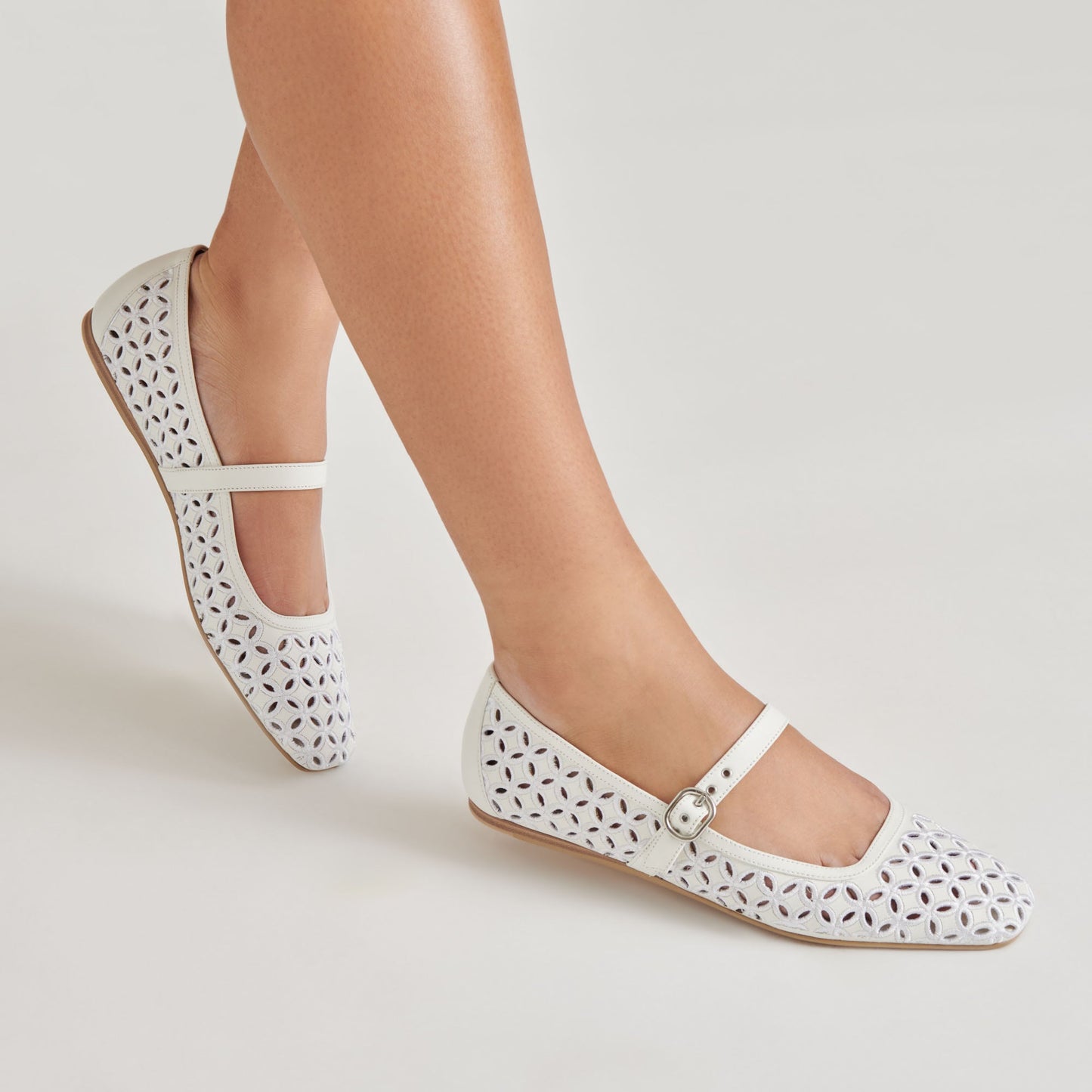 Dolce Vita RODNI EYELET PERF BALLET FLATS TRUE WHITE LEATHER