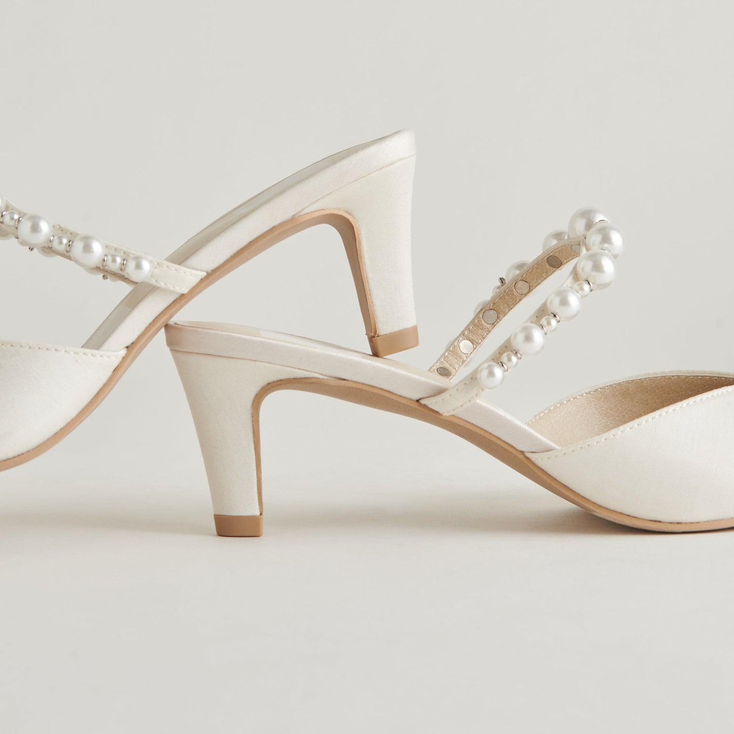 Dolce Vita Kanika Pearl Mid Vanilla Pearl Heels