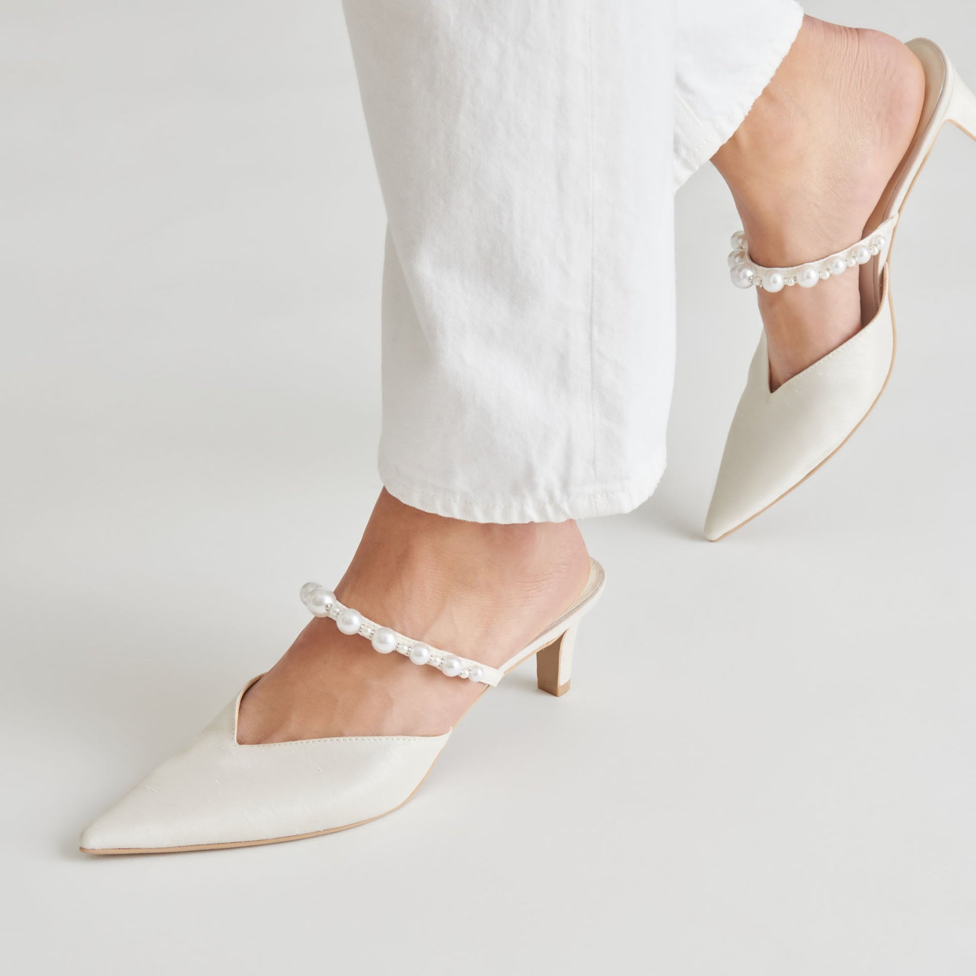 Dolce Vita Kanika Pearl Mid Vanilla Pearl Heels