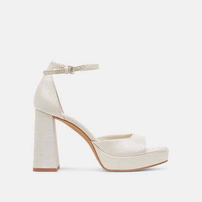 Dolce Vita PANDRO WIDE HEELS WHITE SATIN