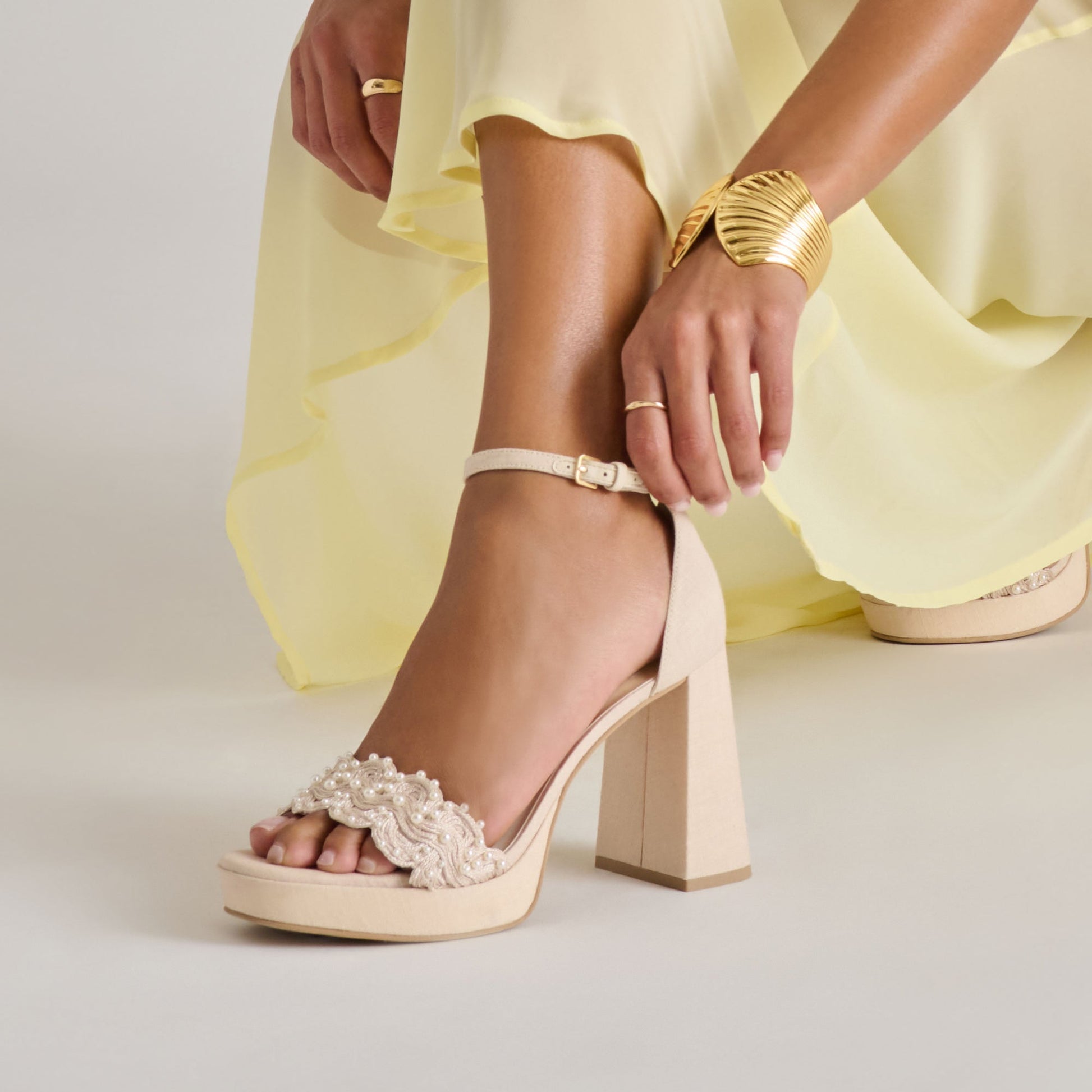 Dolce Vita PELTIN PEARL HEELS VANILLA WOVEN RAFFIA