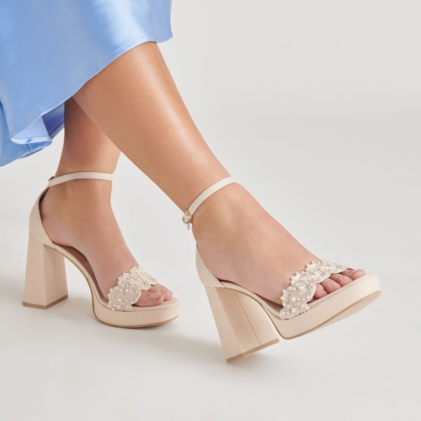 Dolce Vita PELTIN PEARL HEELS VANILLA WOVEN RAFFIA