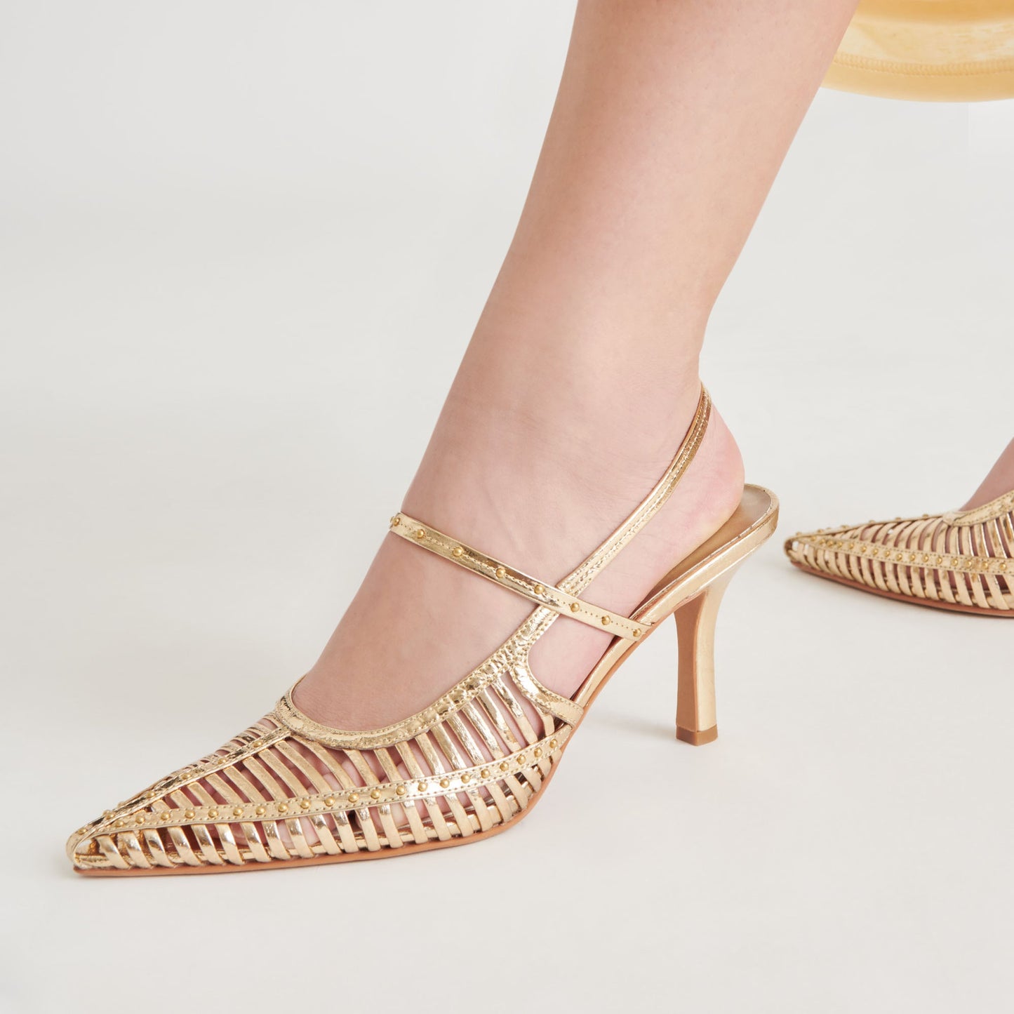 Dolce Vita HENSAL HEELS GOLD DISTRESSED LEATHER