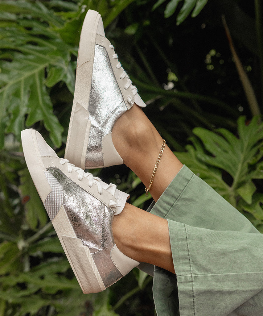 Dolce Vita Zina Sneakers Chrome Distressed Leather