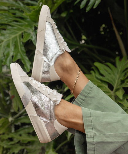 Dolce Vita Zina Sneakers Chrome Distressed Leather