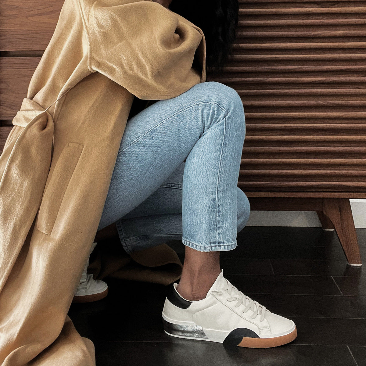 Dolce Vita Zina Wide Sneakers White Black Leather