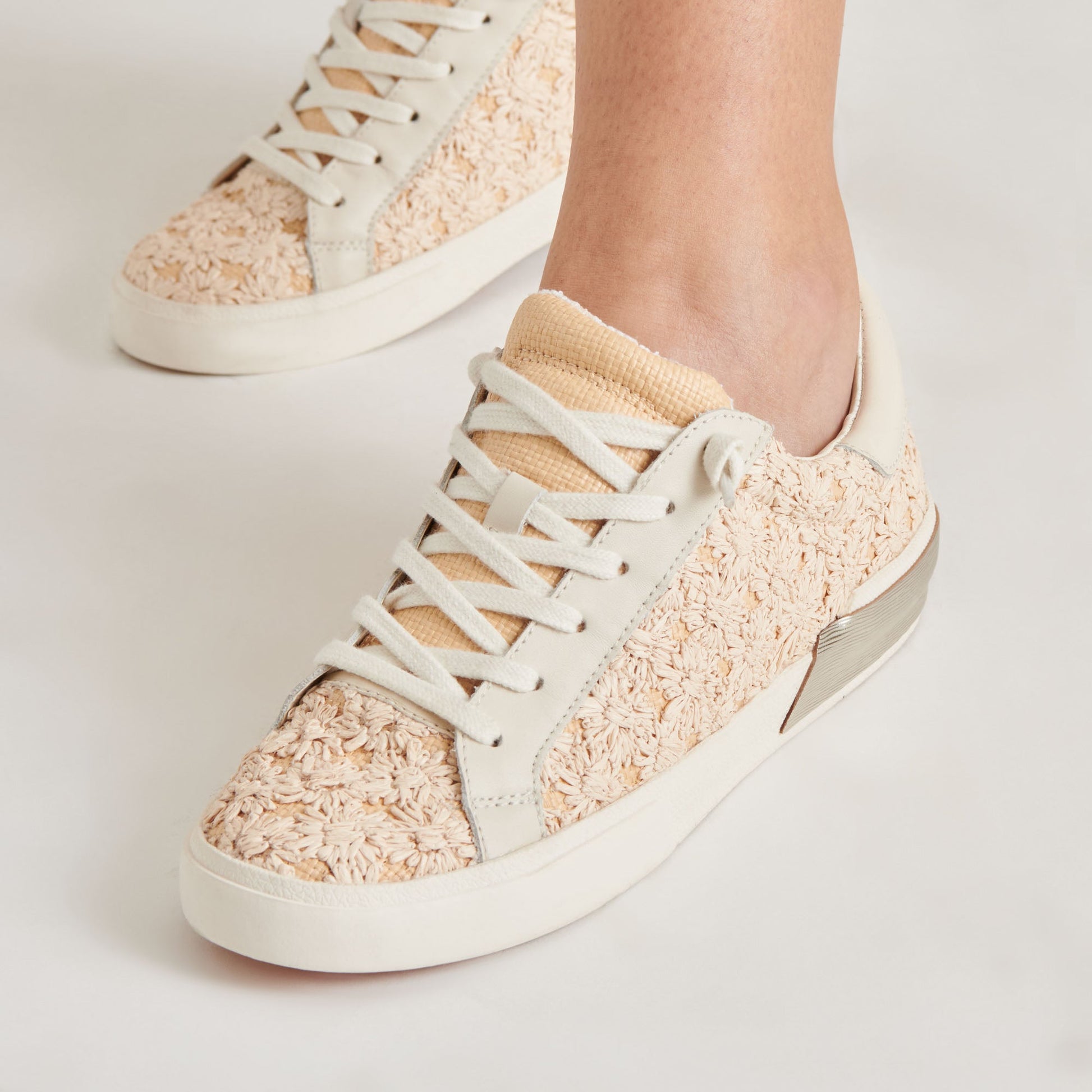 Dolce Vita ZINA FLORAL SNEAKERS CREME FLORAL RAFFIA
