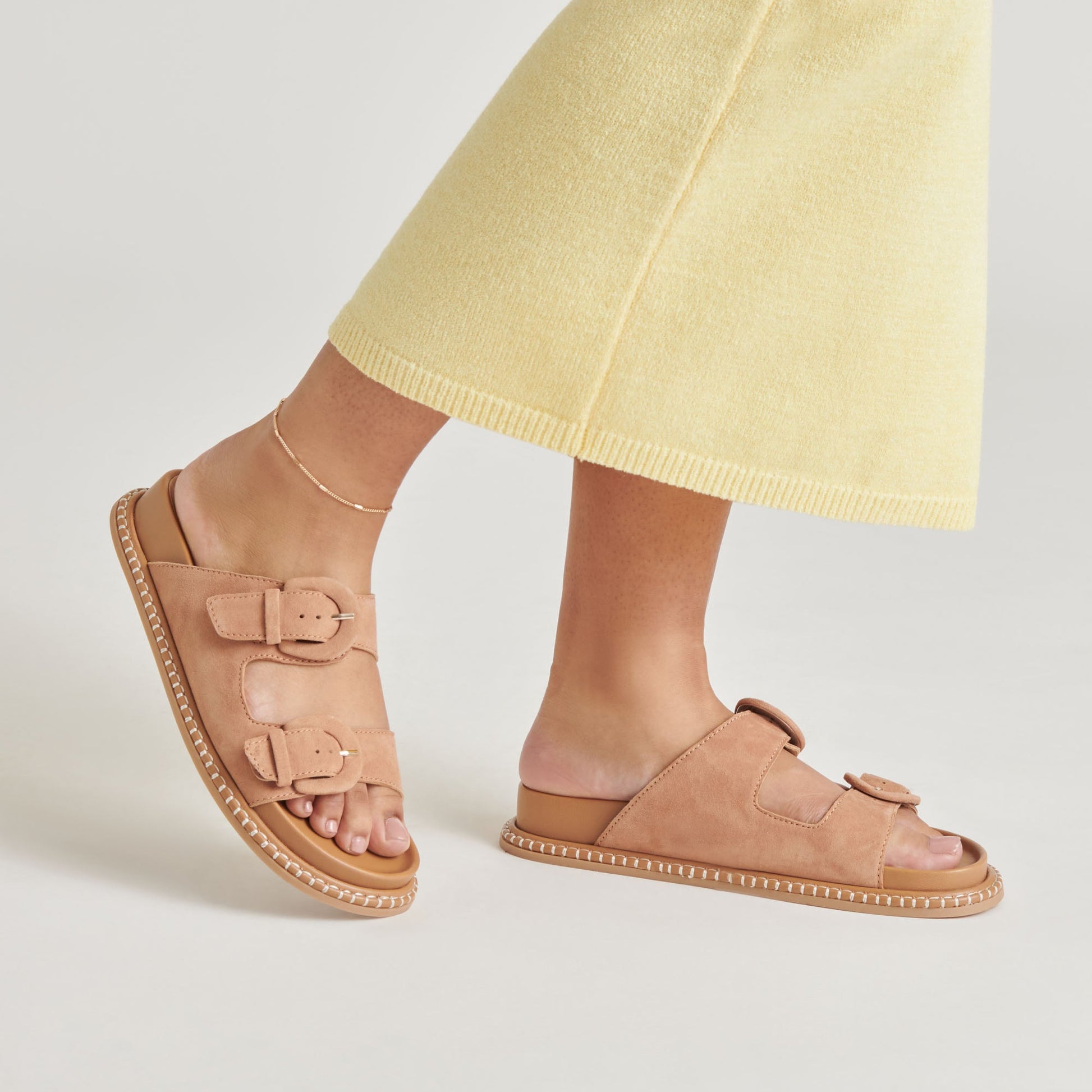 Dolce Vita SHAUNY SANDALS TOFFEE SUEDE