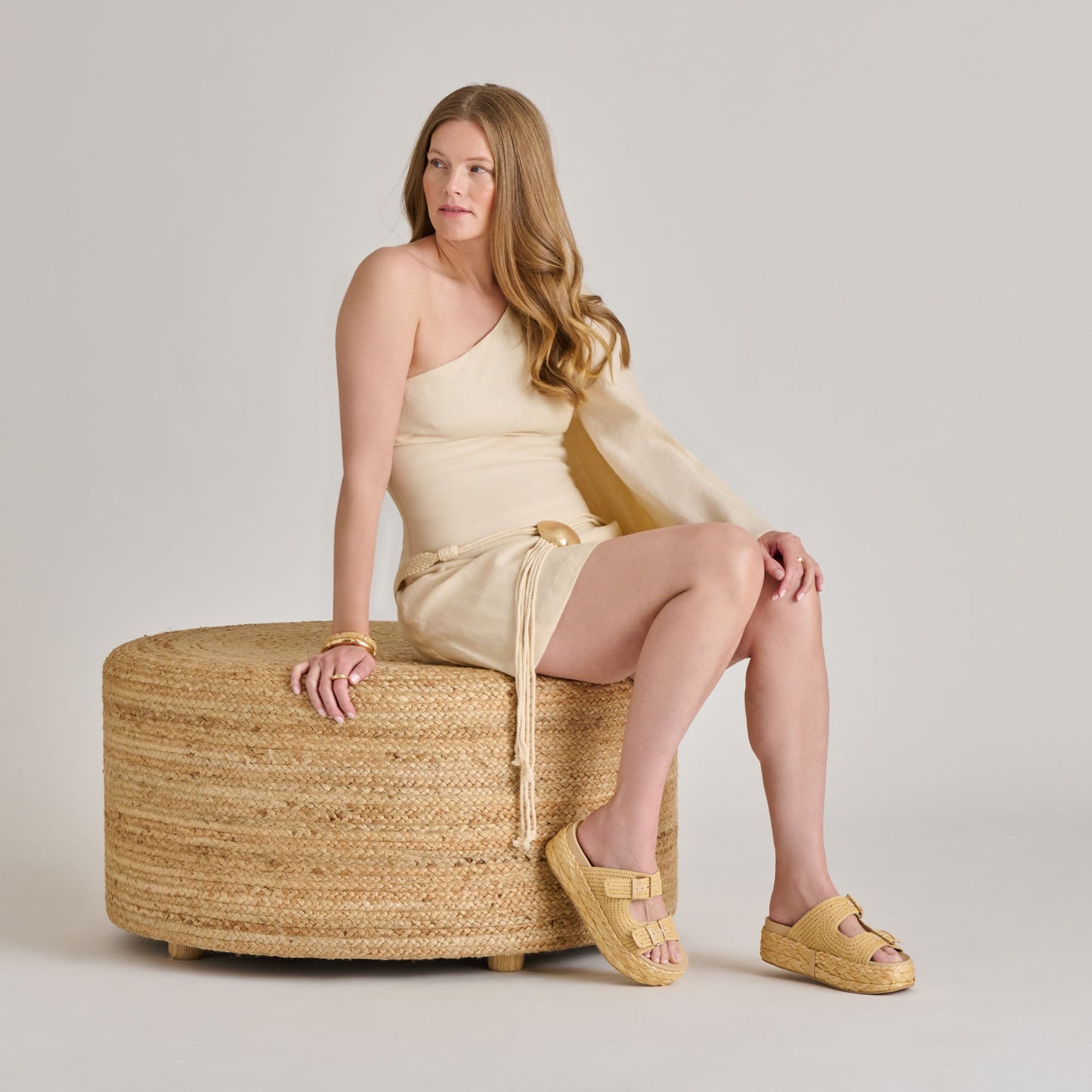 Dolce Vita Falyn Lt Natural Woven Raffia Sandals