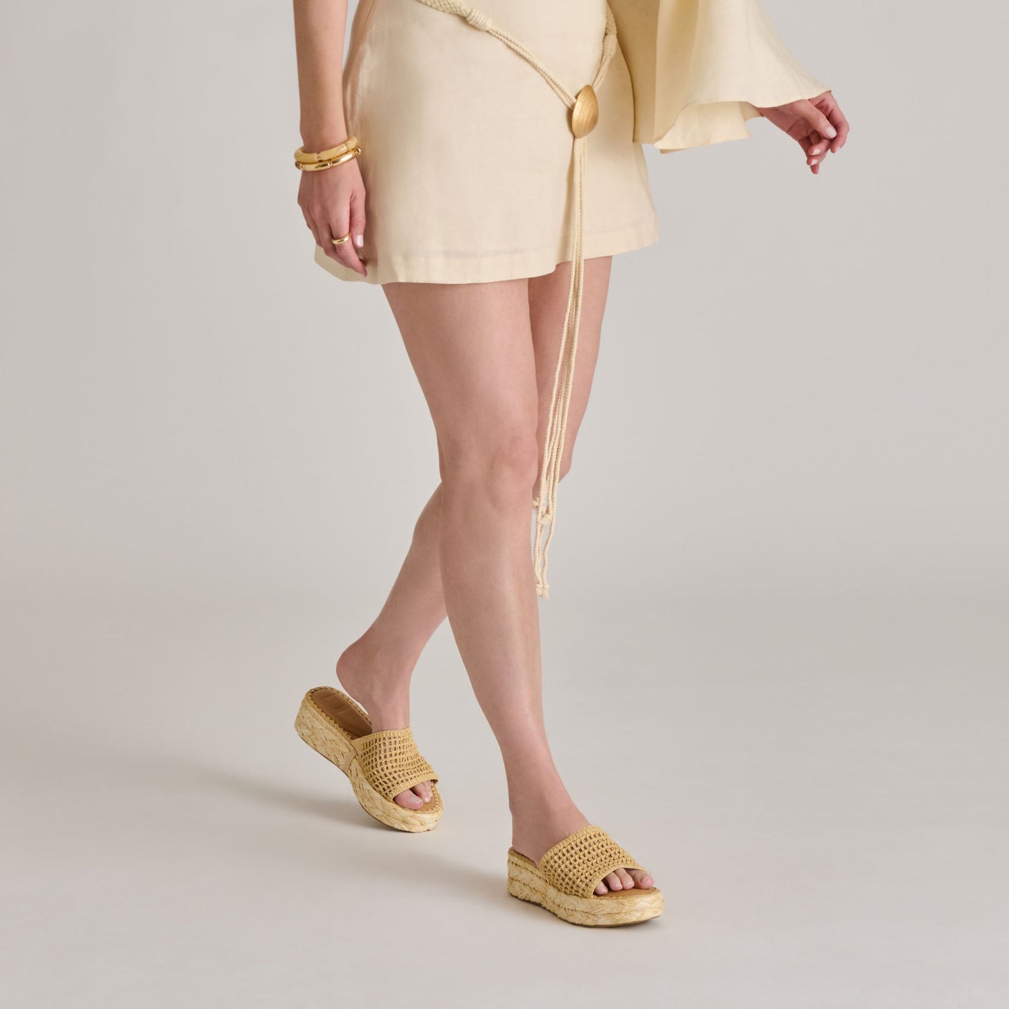 Dolce Vita CHAVI MESH SANDALS NATURAL WOVEN RAFFIA