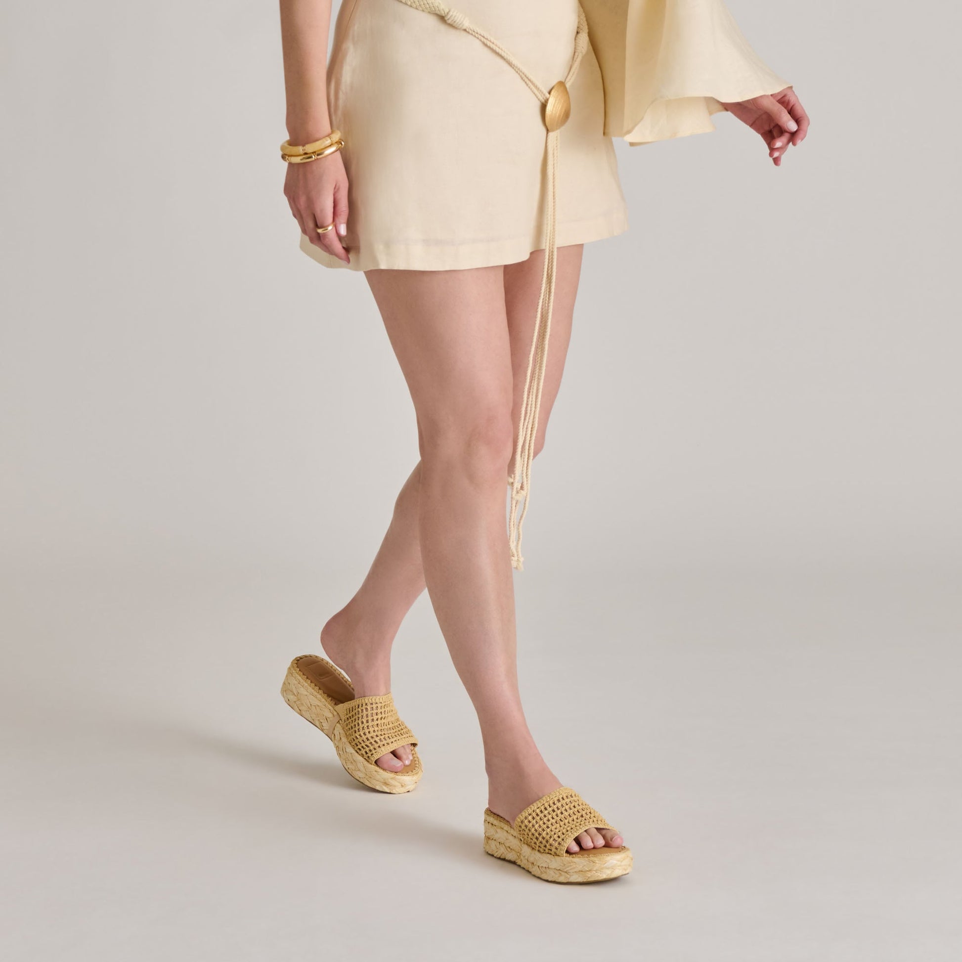 Dolce Vita CHAVI MESH SANDALS NATURAL WOVEN RAFFIA