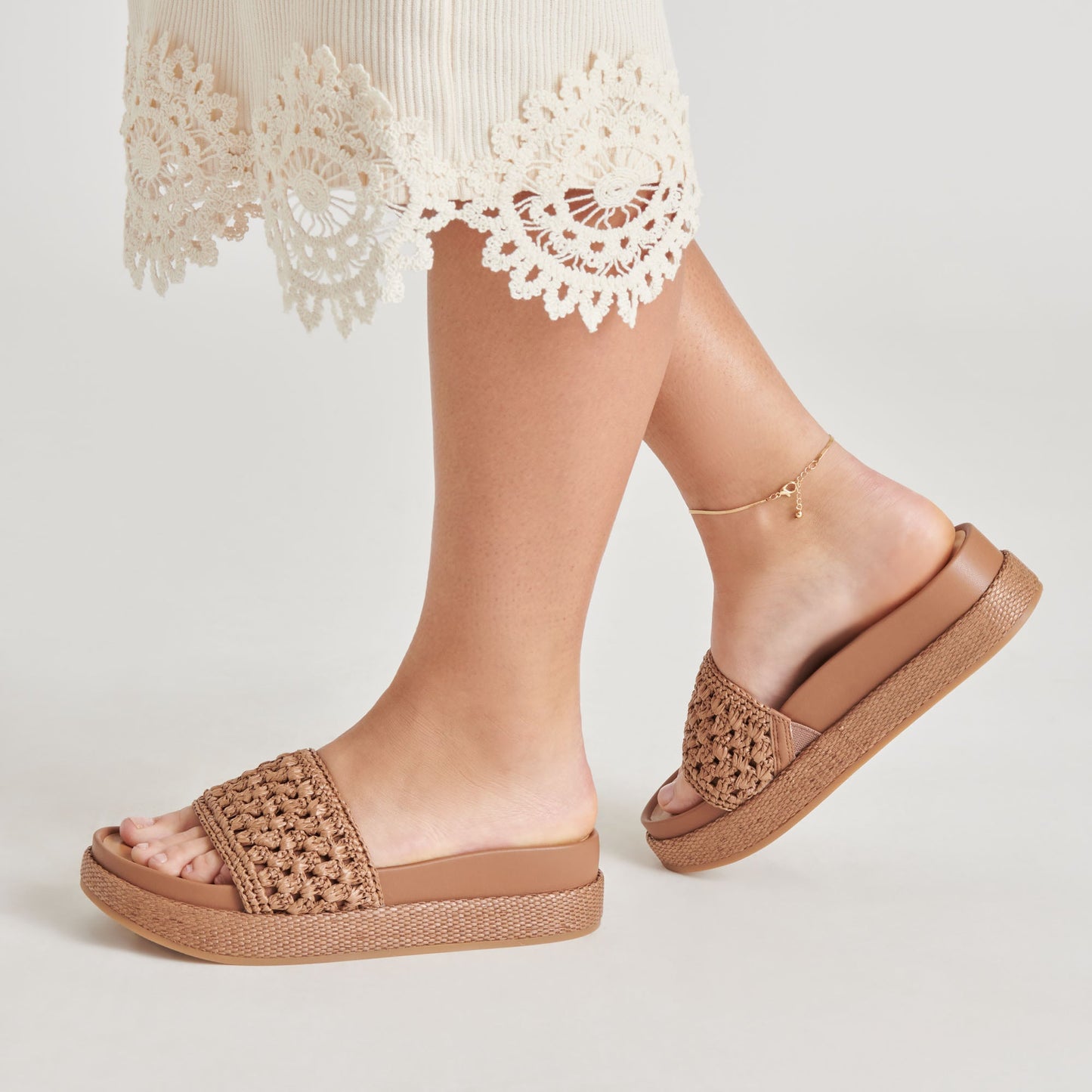 Dolce Vita SIDONA SANDALS BROWN RAFFIA