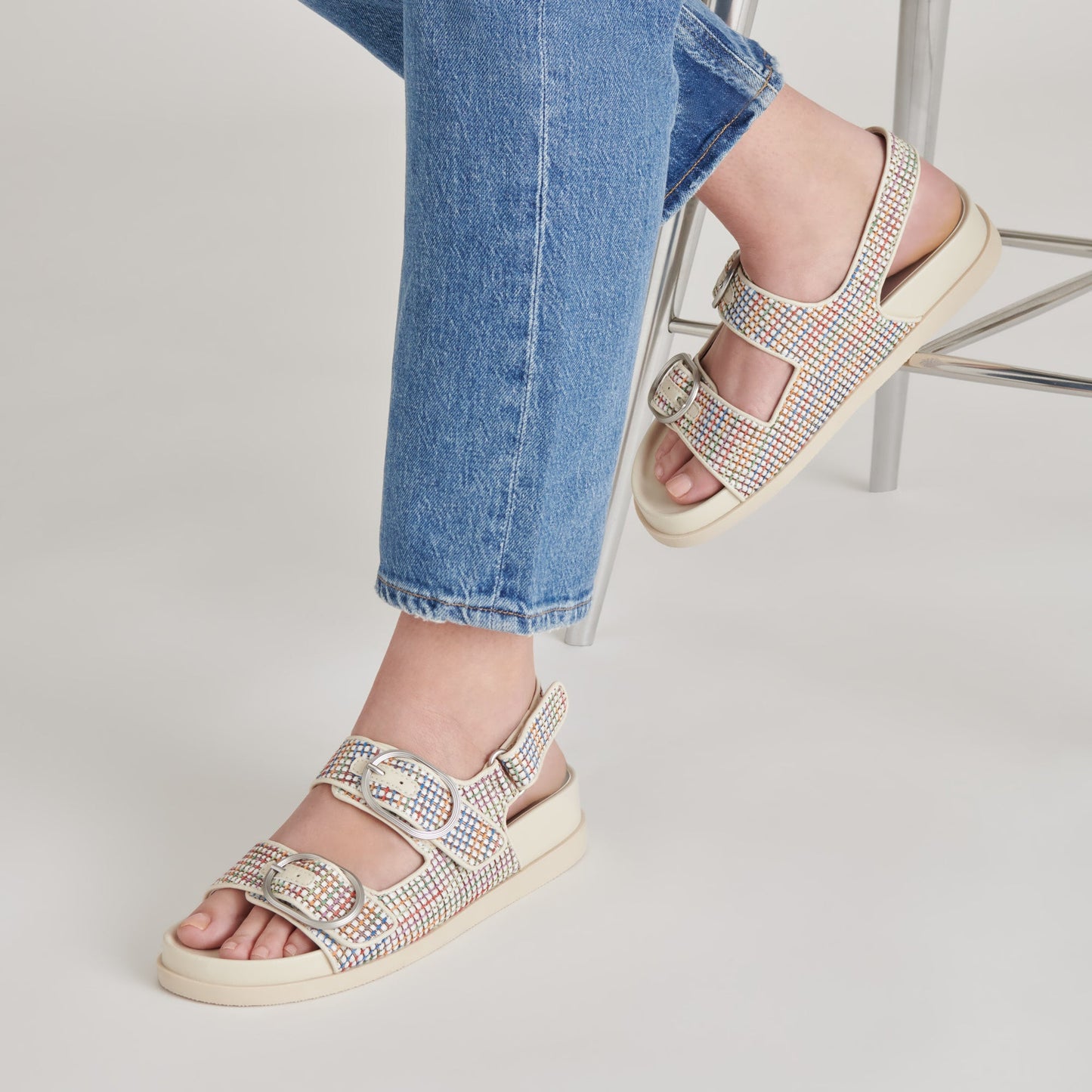 Dolce Vita STARLA PRIDE SANDALS WHITE MULTI RAFFIA