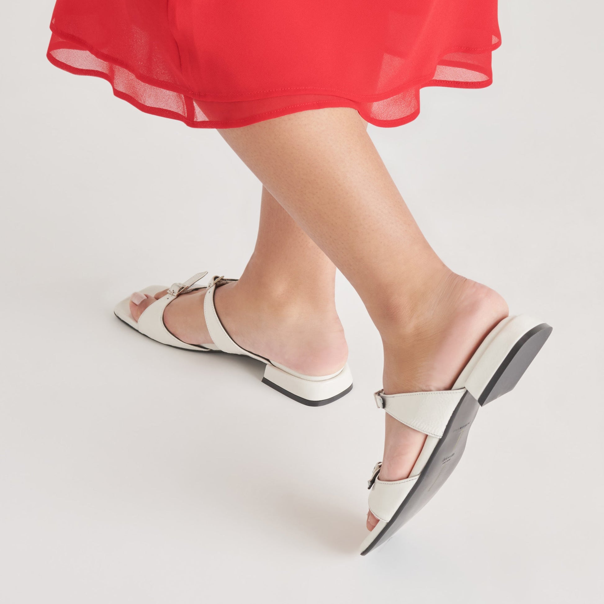 Dolce Vita LAVERN SANDALS OFF WHITE CRINKLE PATENT