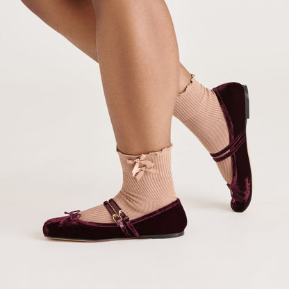 Dolce Vita Lettuce Edge Bow Mocha Anklet Socks