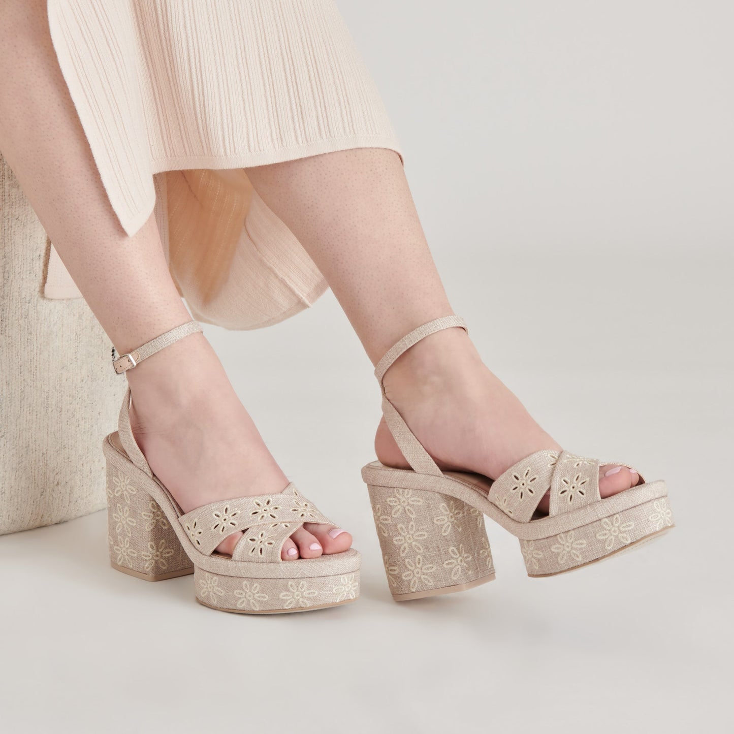 Dolce Vita LAISHA HEELS ALMOND FLORAL EYELET