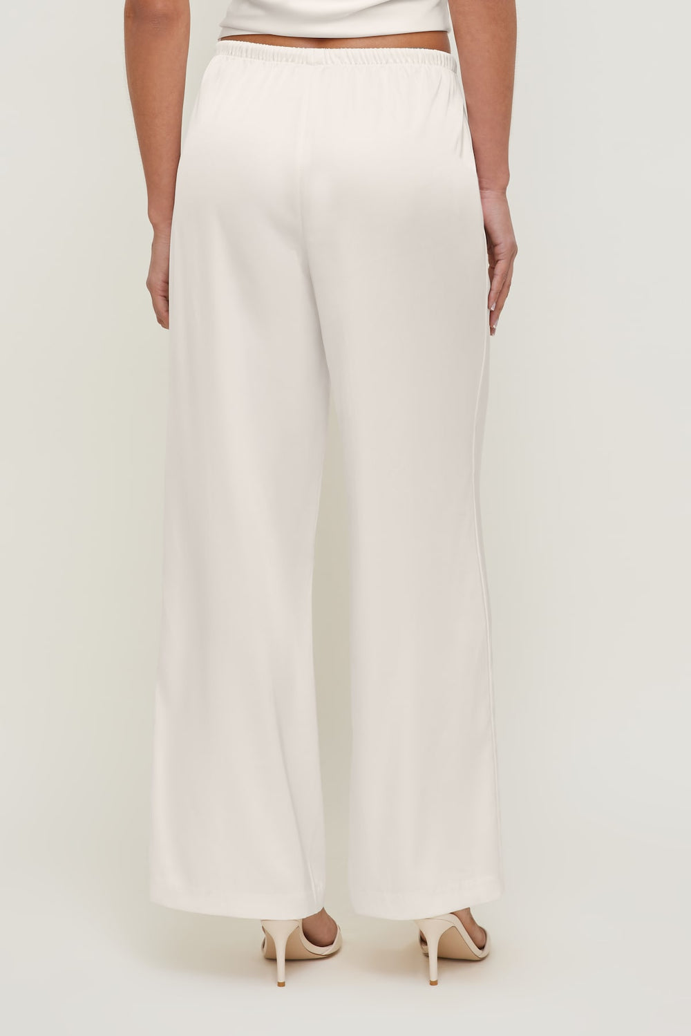 Dynamite Outlet | Leo Satin Wide Leg Pants Beige