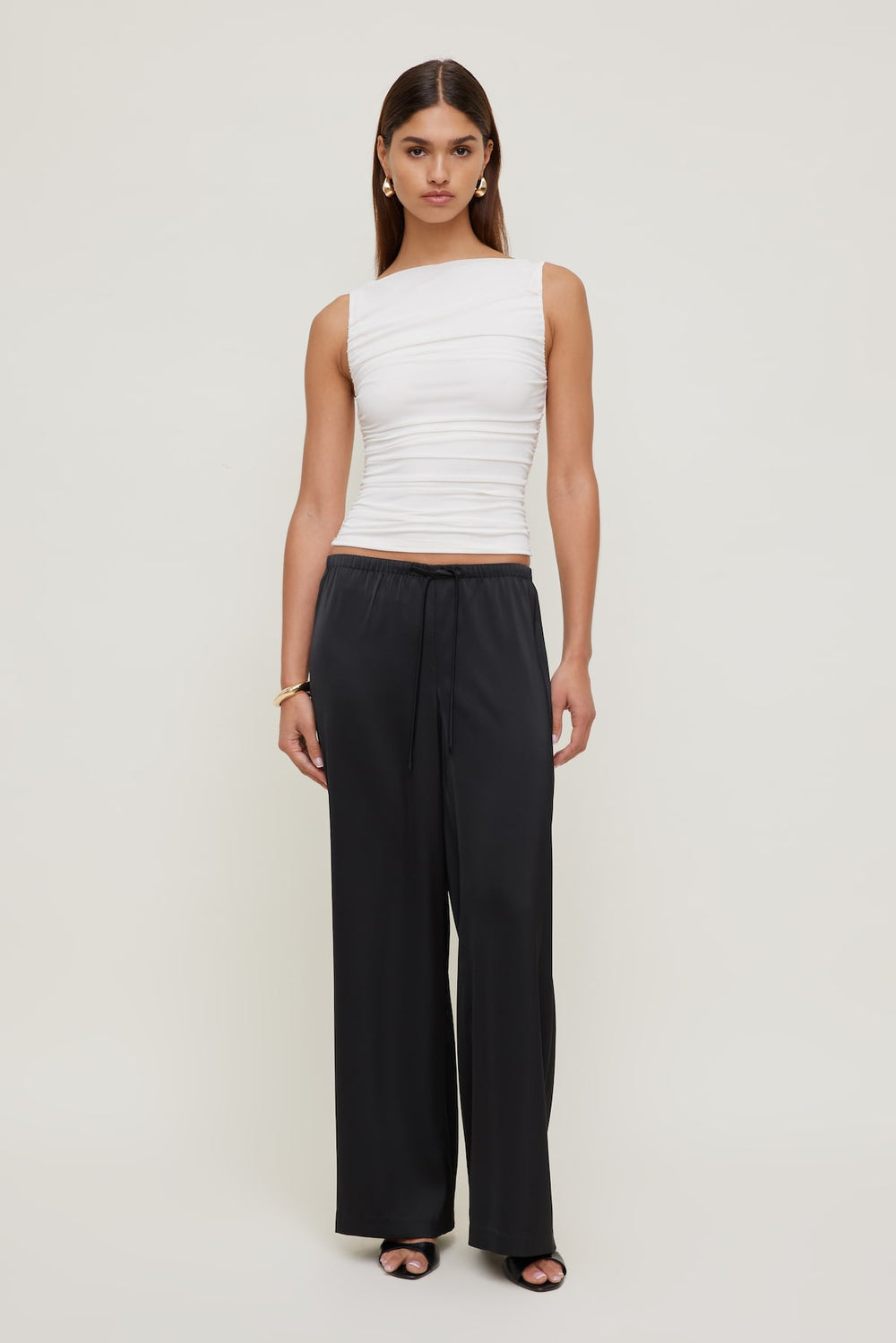 Dynamite Store | Leo Satin Wide Leg Pants Black