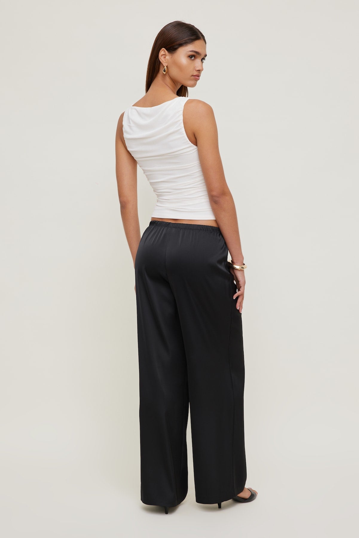Dynamite Store | Leo Satin Wide Leg Pants Black