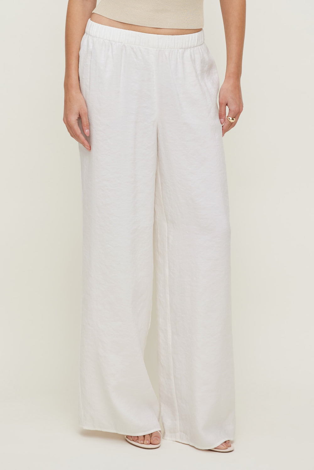 Dynamite Outlet | Priya Wide Leg Pants White