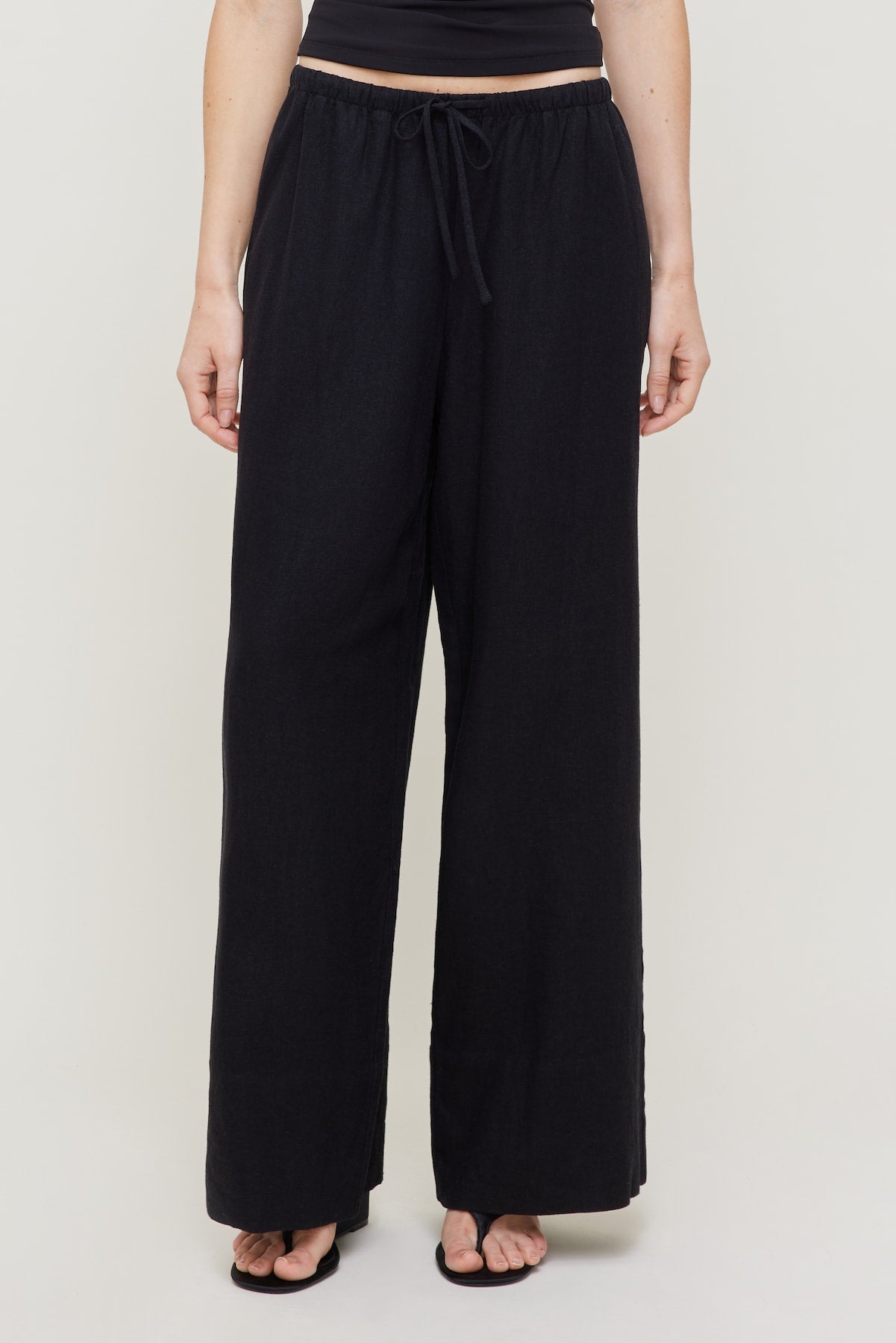 Dynamite Website Shop | Leo Linen Wide Leg Pants Black