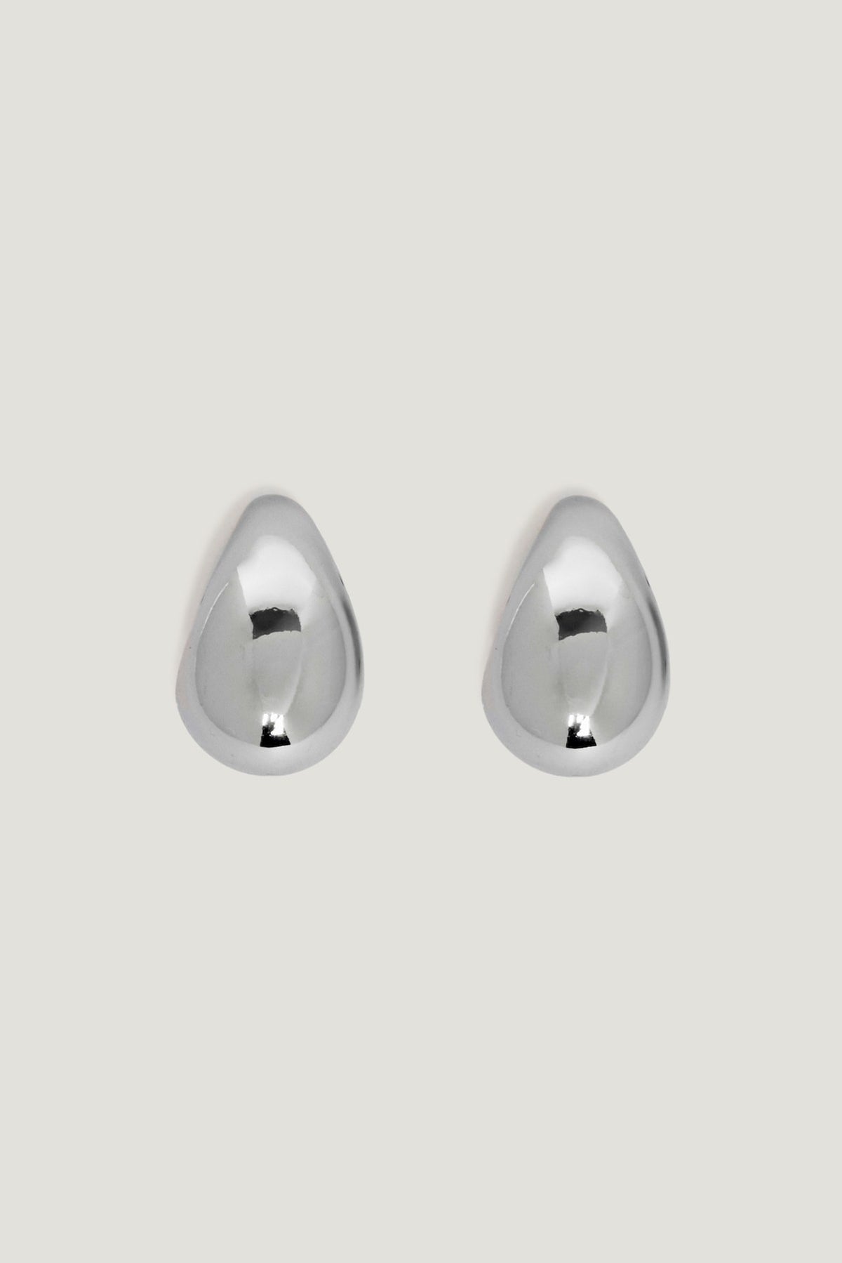 Dynamite US | Mini Loop Teardrop Earrings Gray