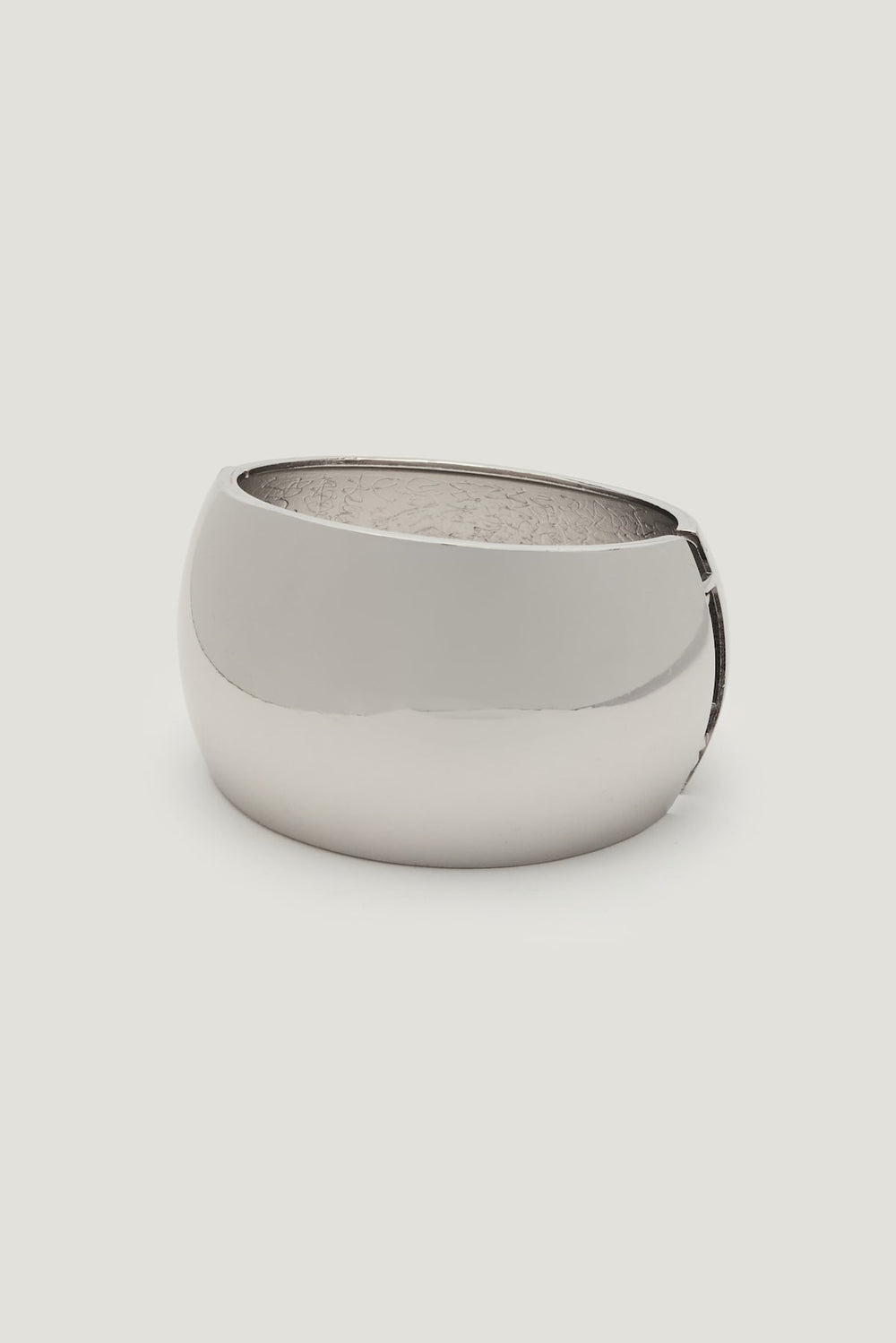 Dynamite Outlets | Oversized Chunky Snap Bangle Bracelet Gray