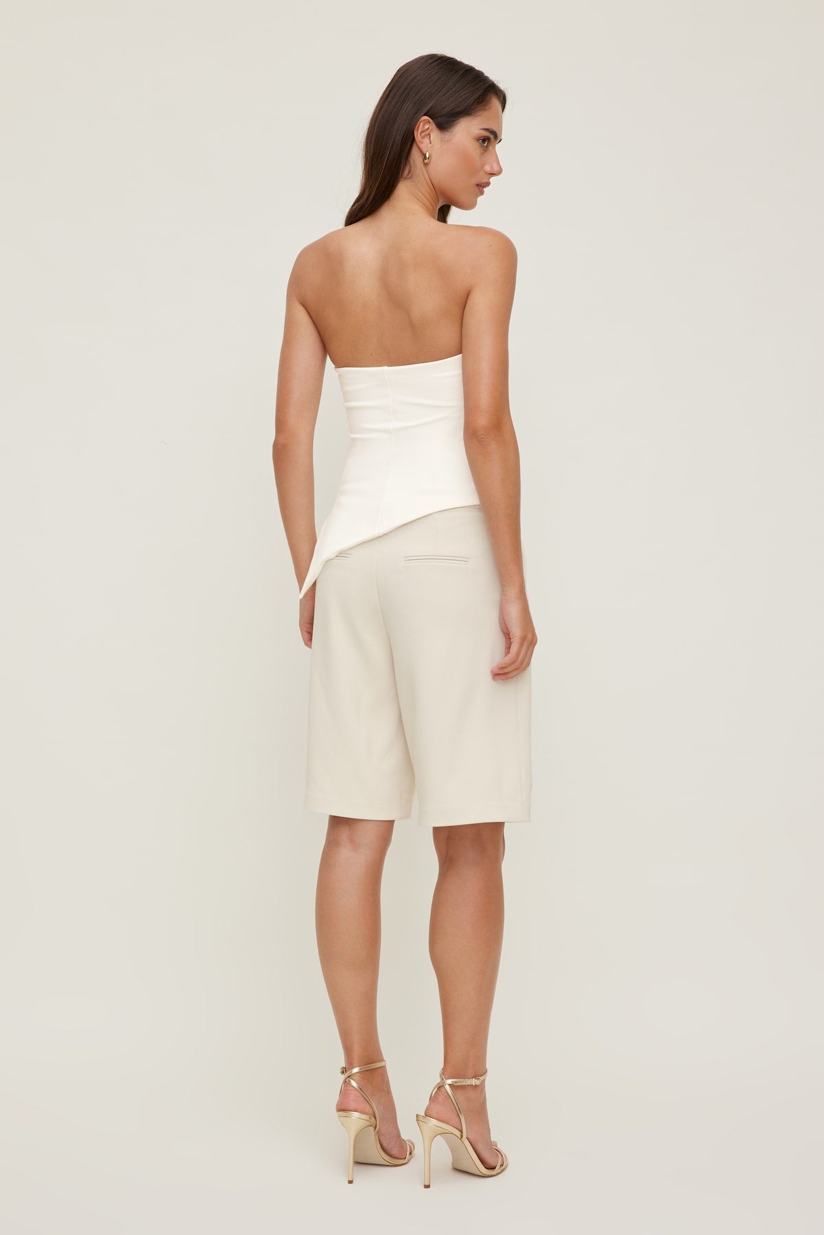 Dynamite Website Shop | Mid Rise Bermuda Shorts Beige