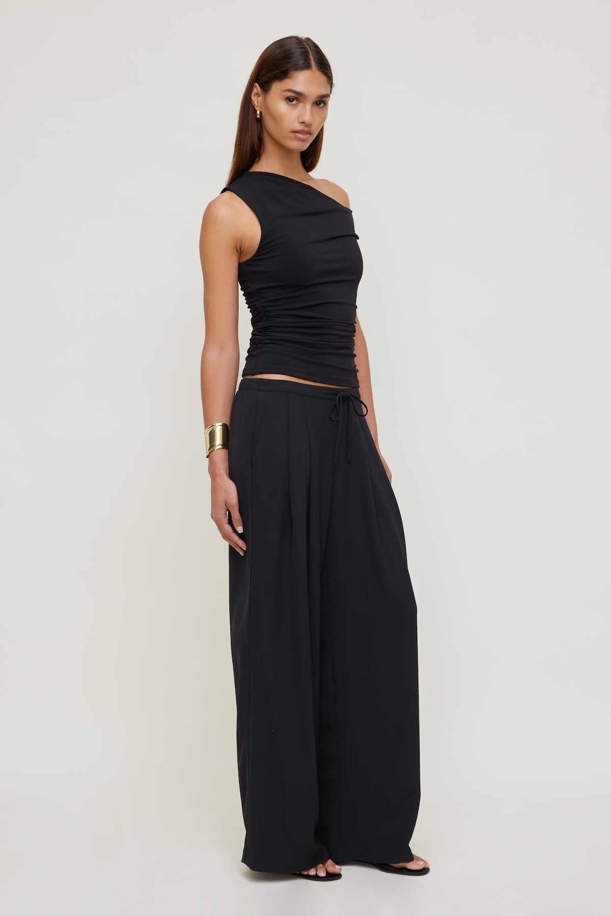 Dynamite Discount | Sculpt Off Shoulder Top Black