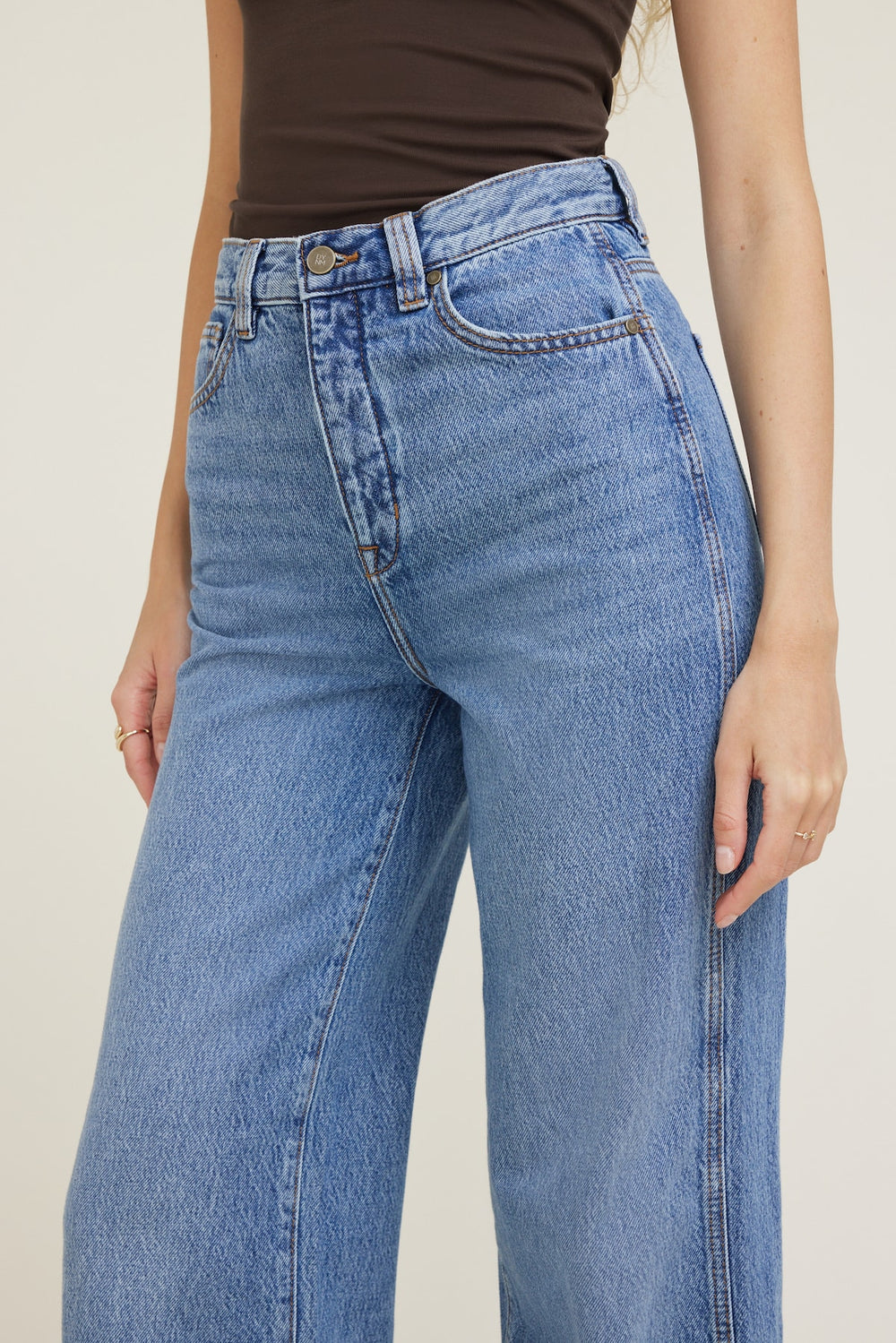 Dynamite Online | Lennon Ultra High Rise Wide Leg Column Jeans Blue