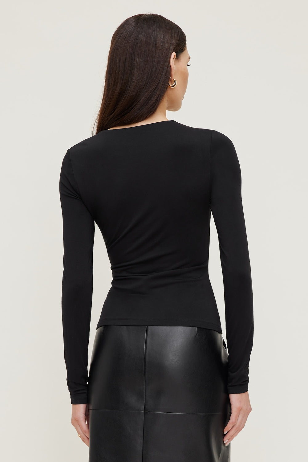 Dynamite Online | Draped Long Sleeve Top Black
