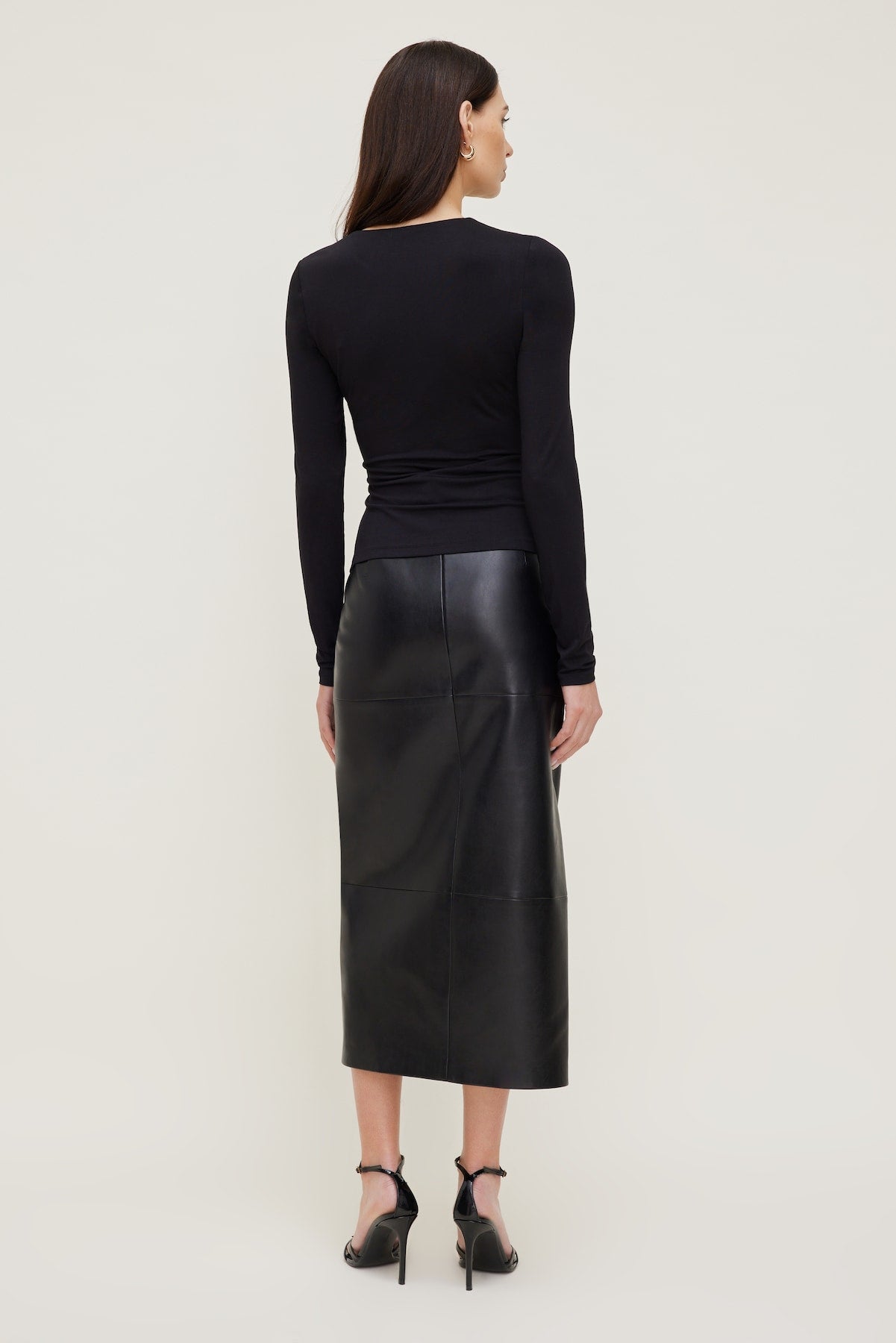 Dynamite Online | Draped Long Sleeve Top Black