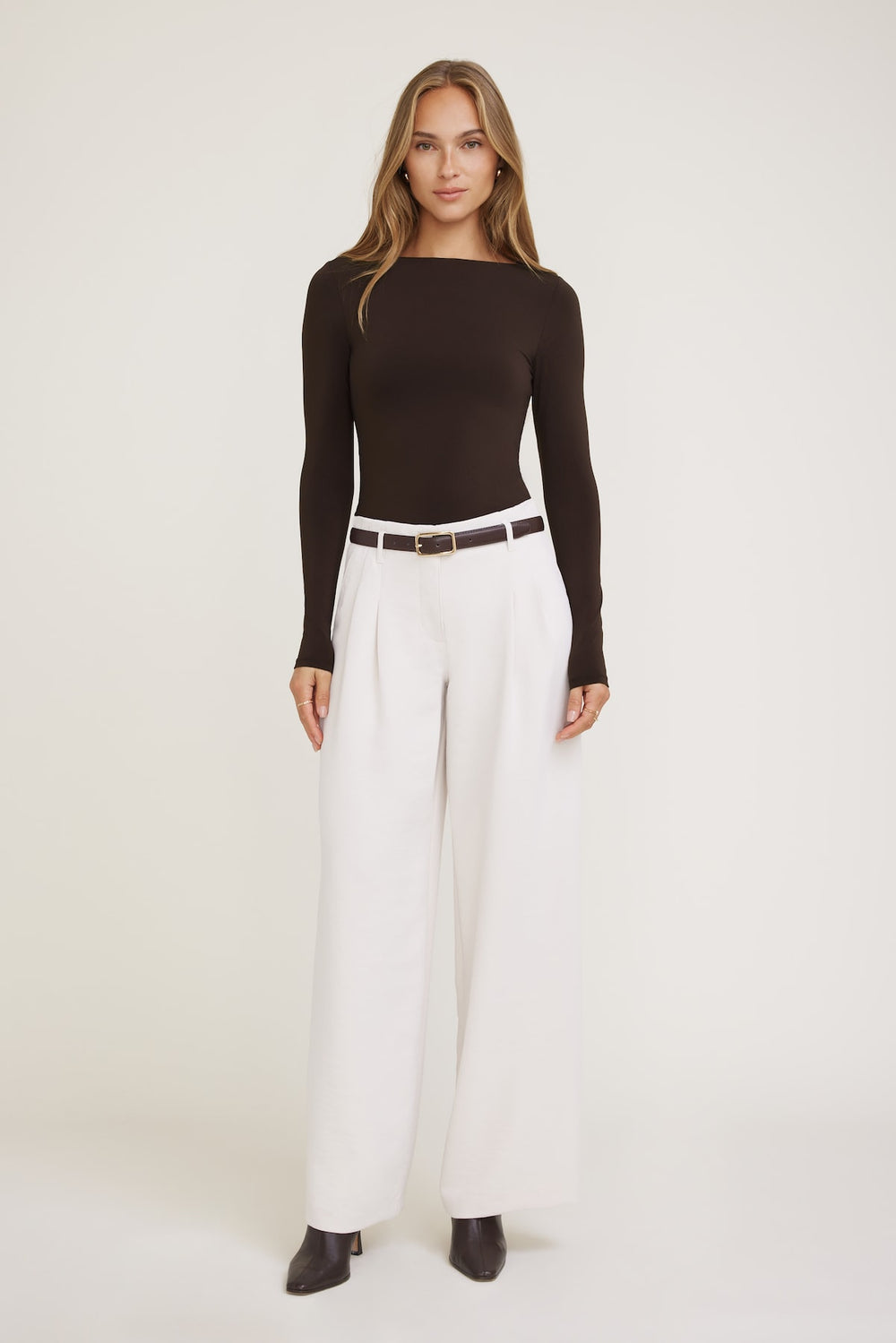 Dynamite Discount | Nola Sculpt Long Sleeve Top Brown