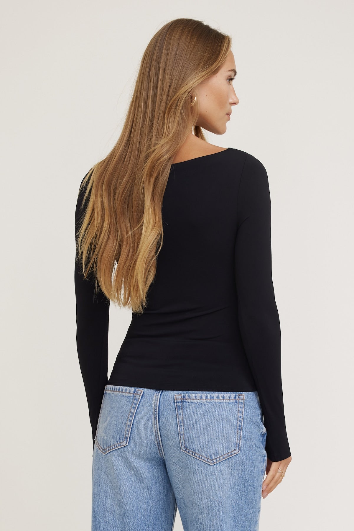 Dynamite Website Shop | Nola Sculpt Long Sleeve Top Black