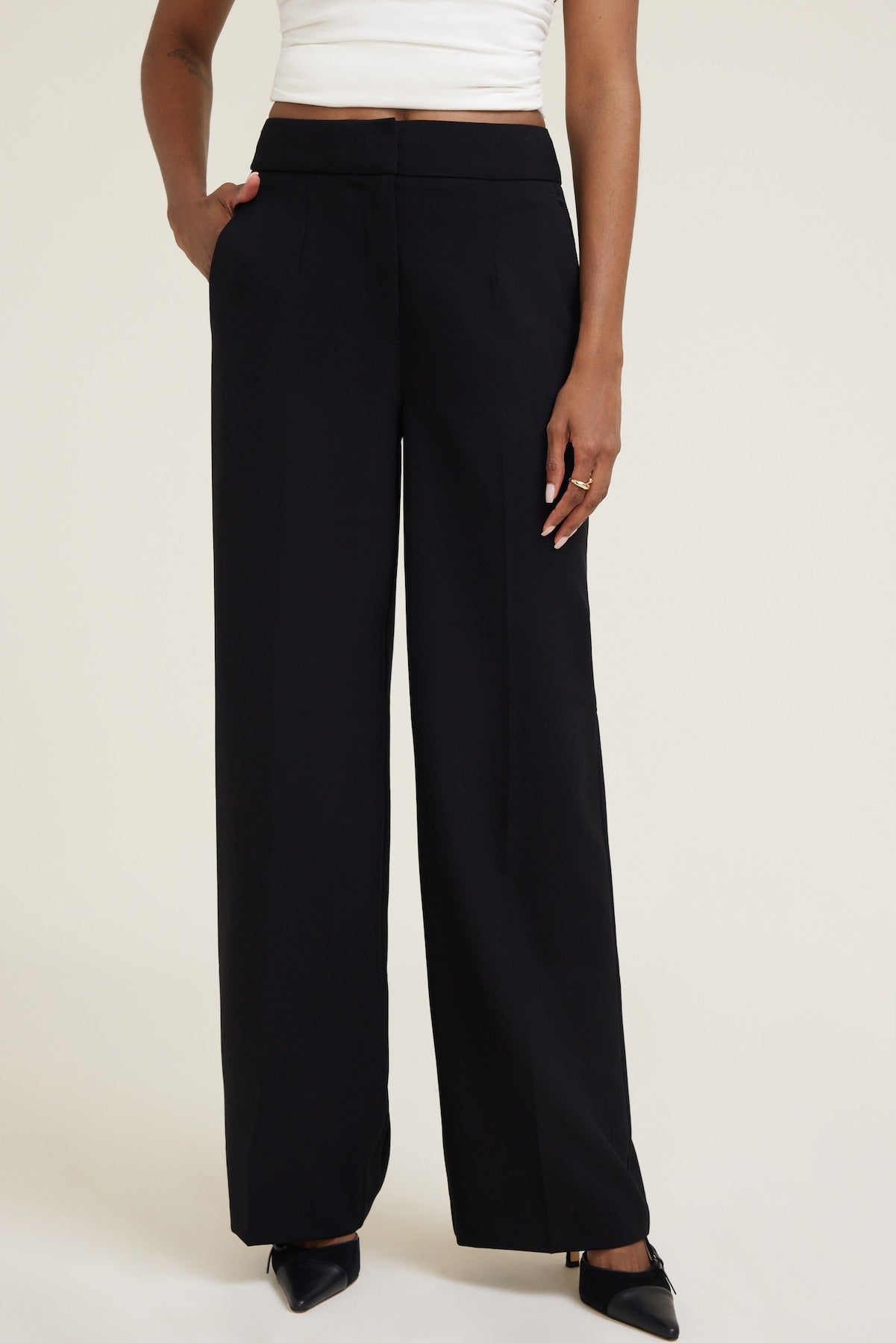 Dynamite Store | Yasmin Straight Leg Pants Black
